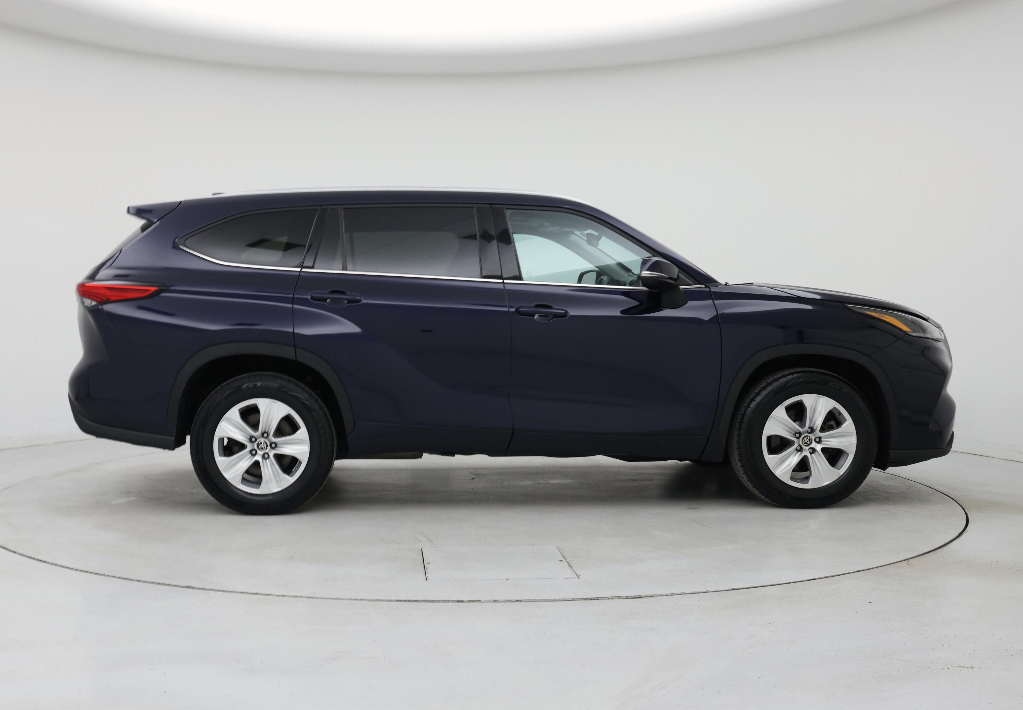 Thumbnail: 2021 Toyota Highlander - 7
