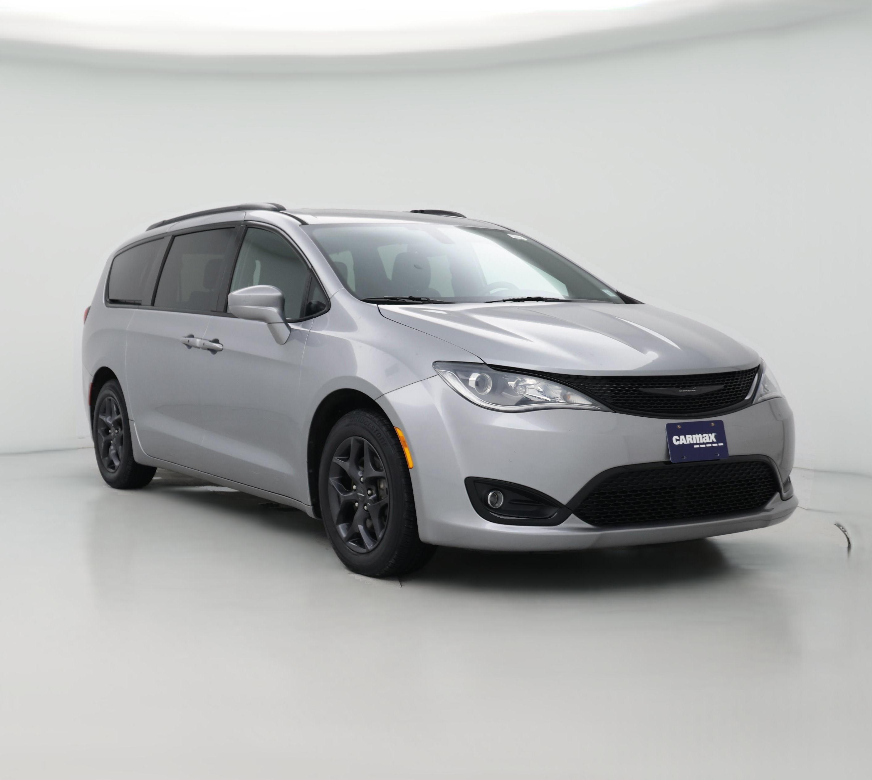 Thumbnail: 2019 Chrysler Pacifica - 1
