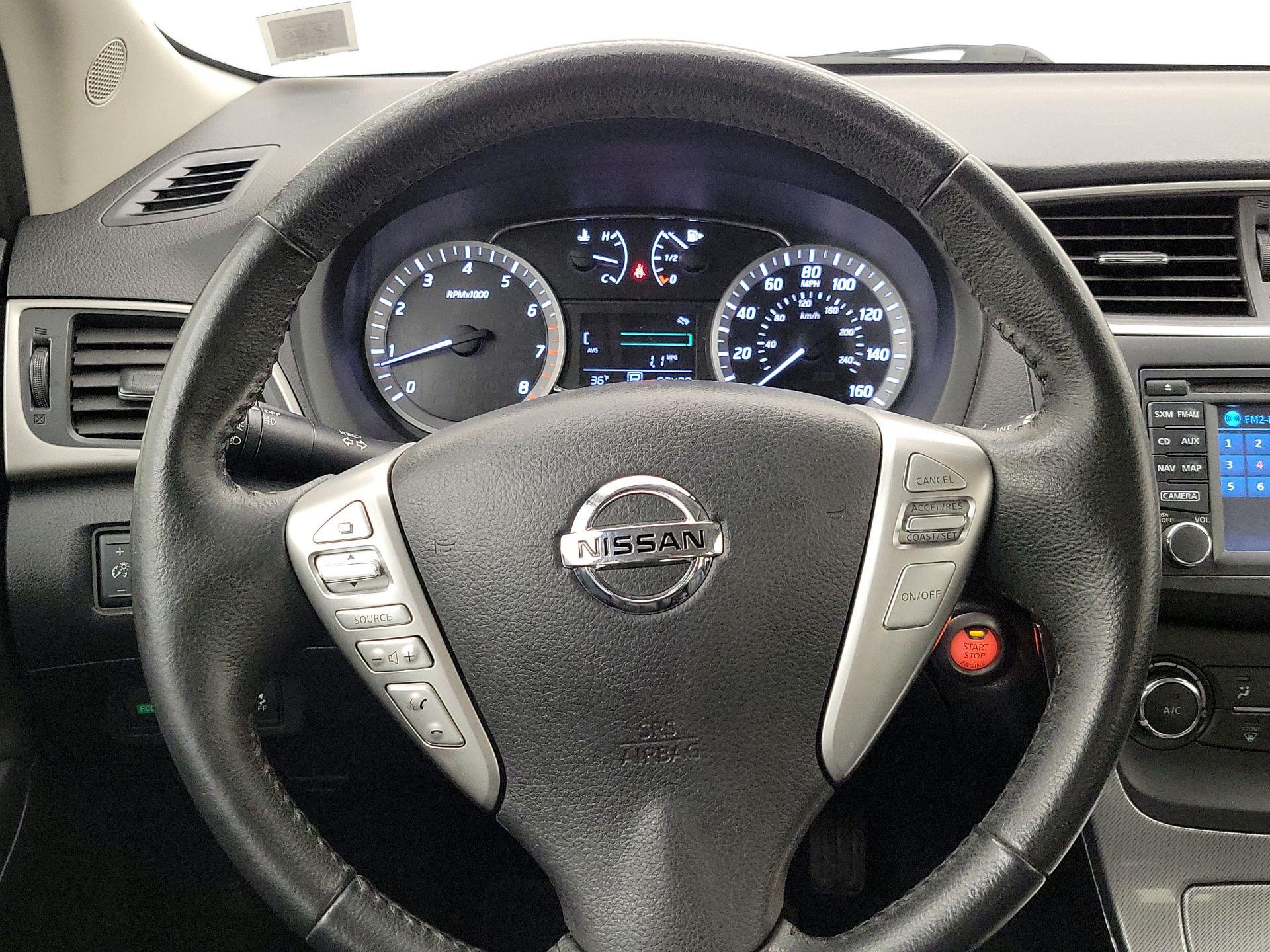 Thumbnail: 2015 Nissan Sentra - 10