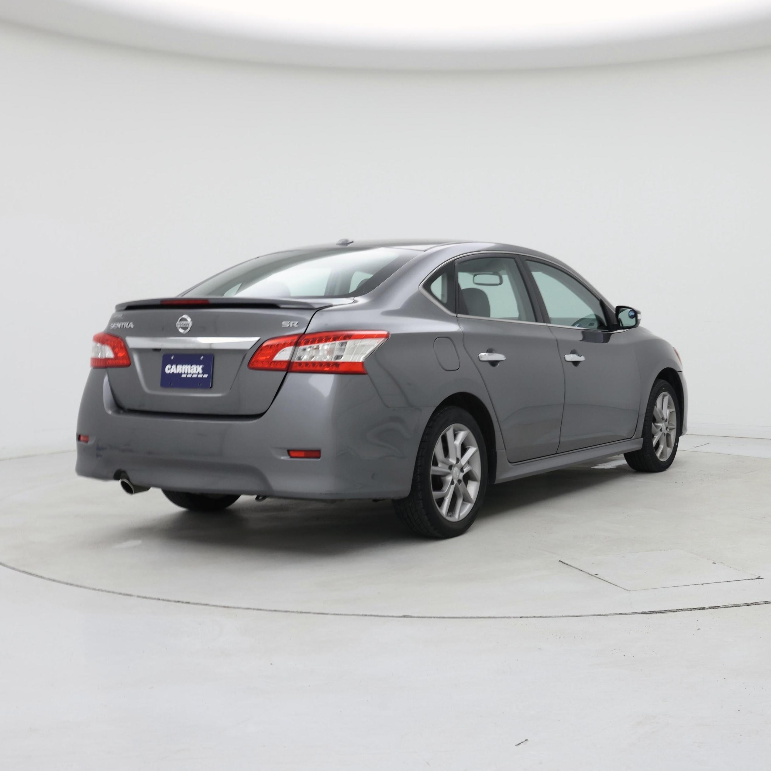 Thumbnail: 2015 Nissan Sentra - 8