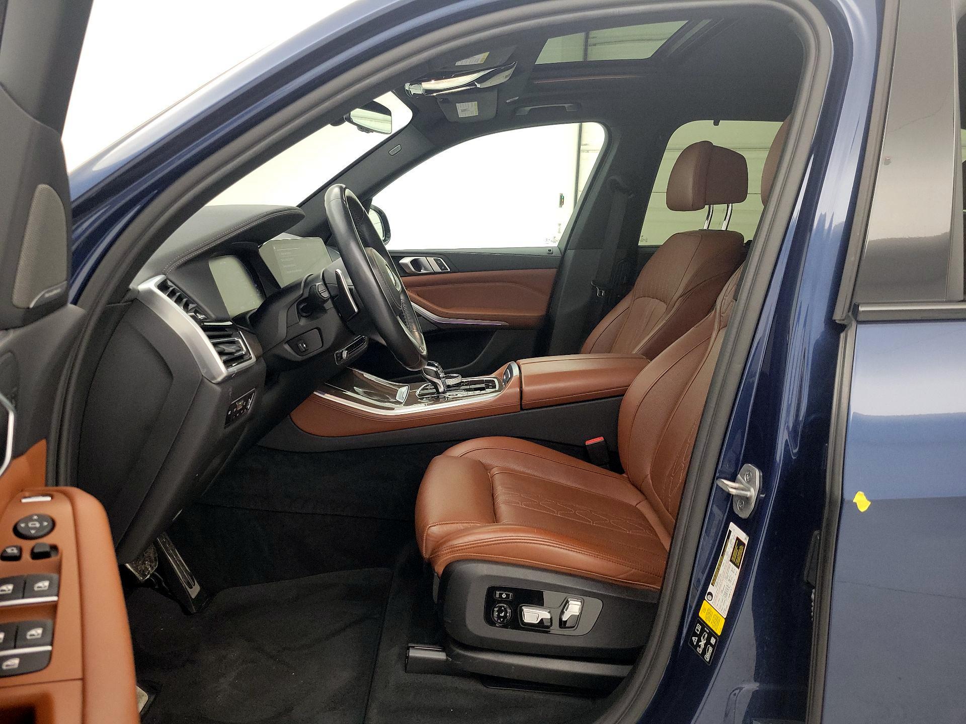 Thumbnail: 2021 BMW X5 - 11