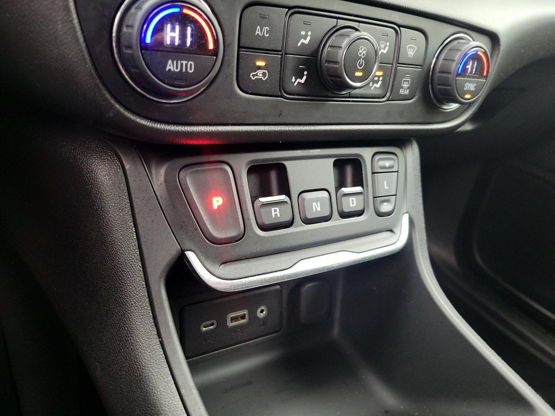 Thumbnail: 2021 GMC Terrain - 17