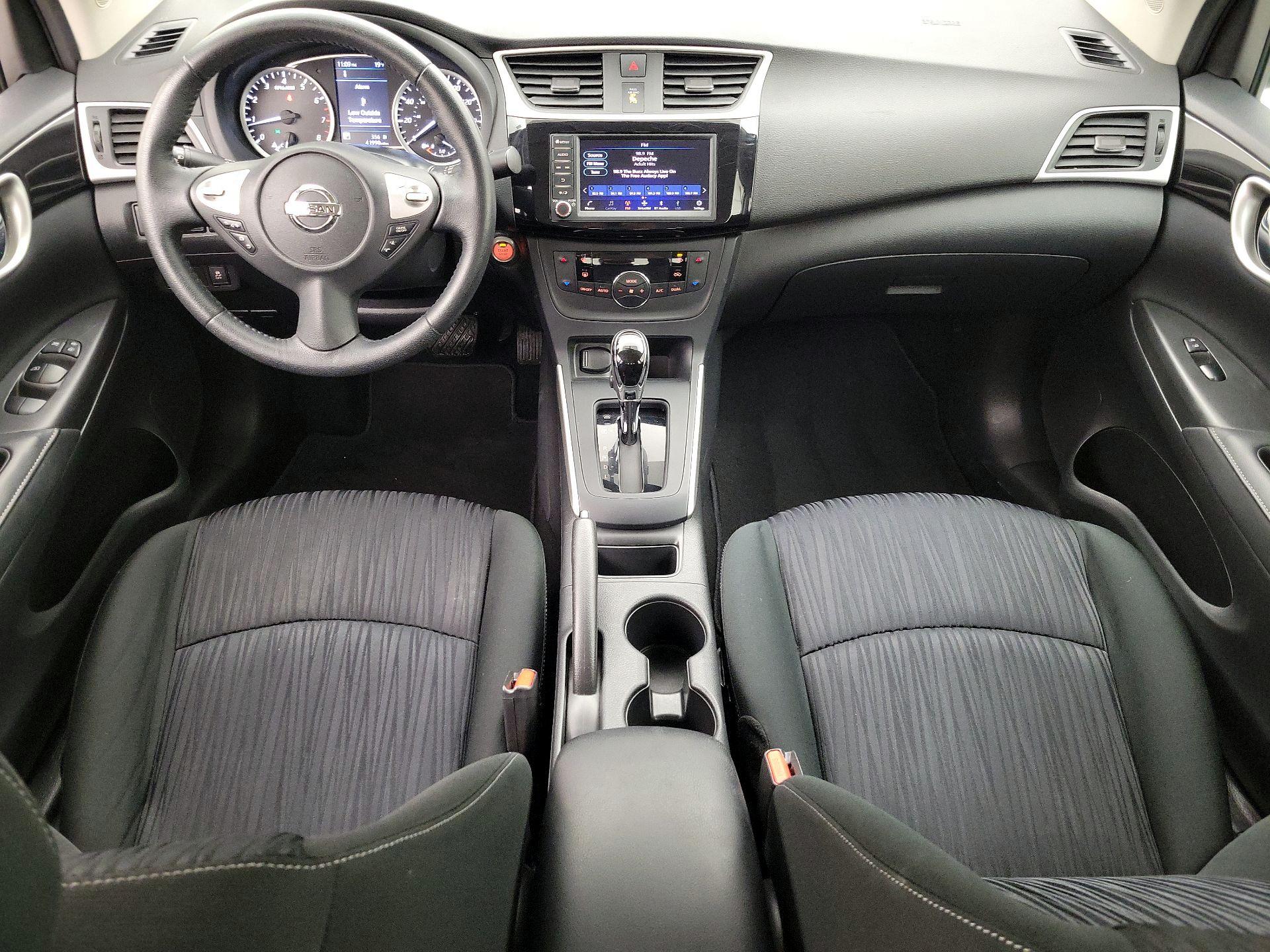 Thumbnail: 2019 Nissan Sentra - 9