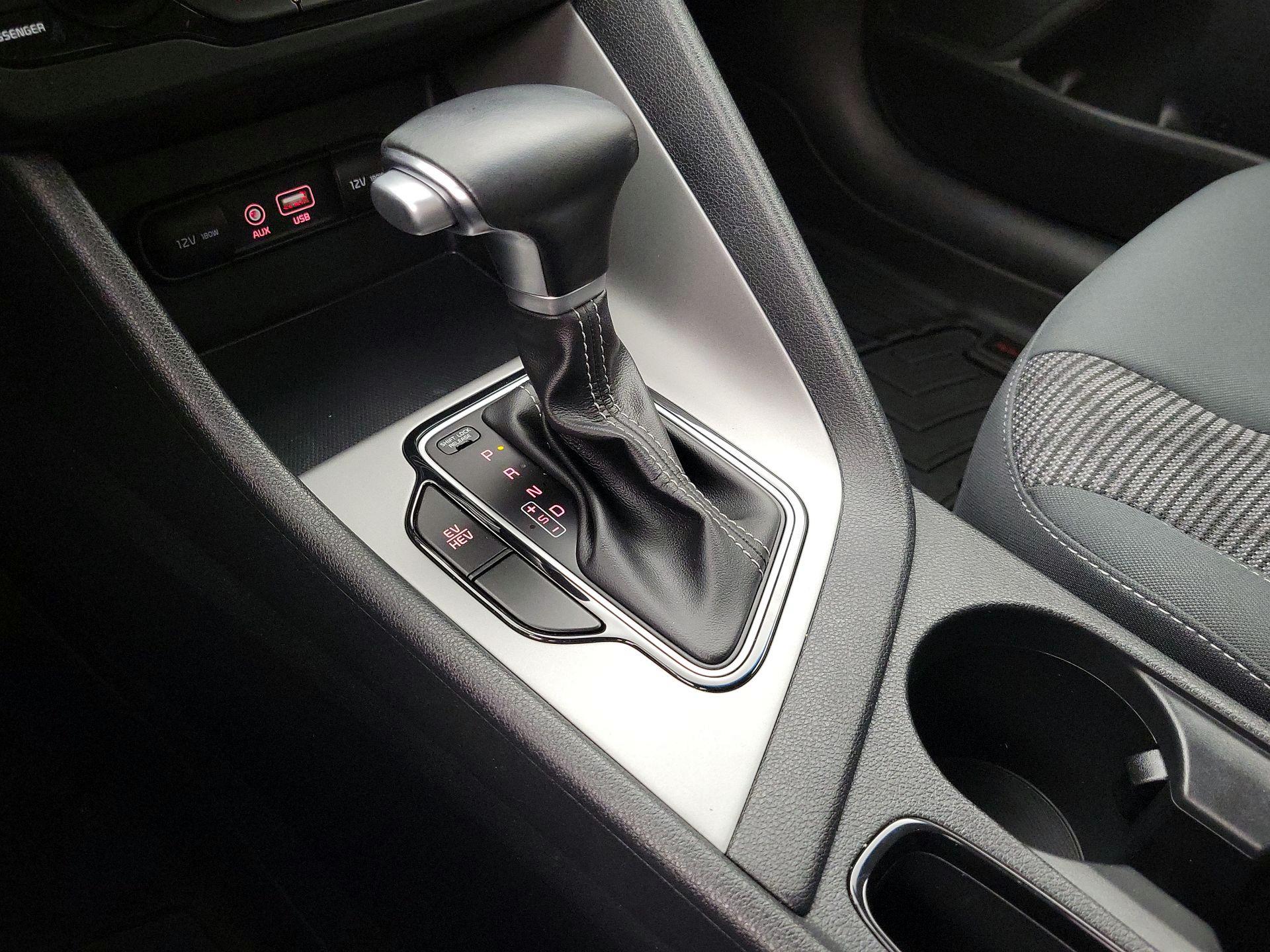 Thumbnail: 2019 Kia Niro - 17