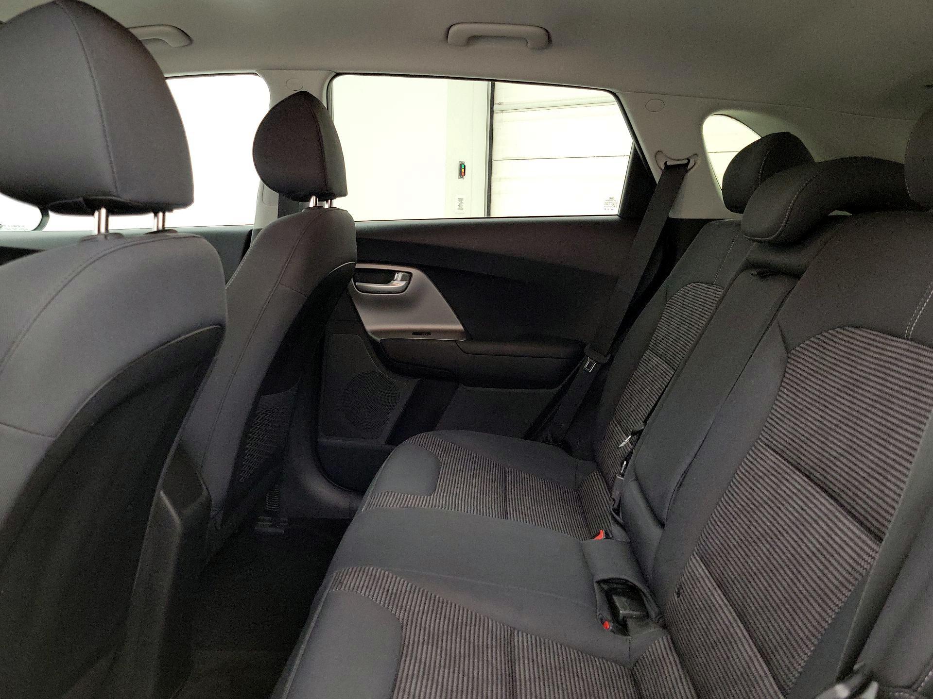 Thumbnail: 2019 Kia Niro - 19