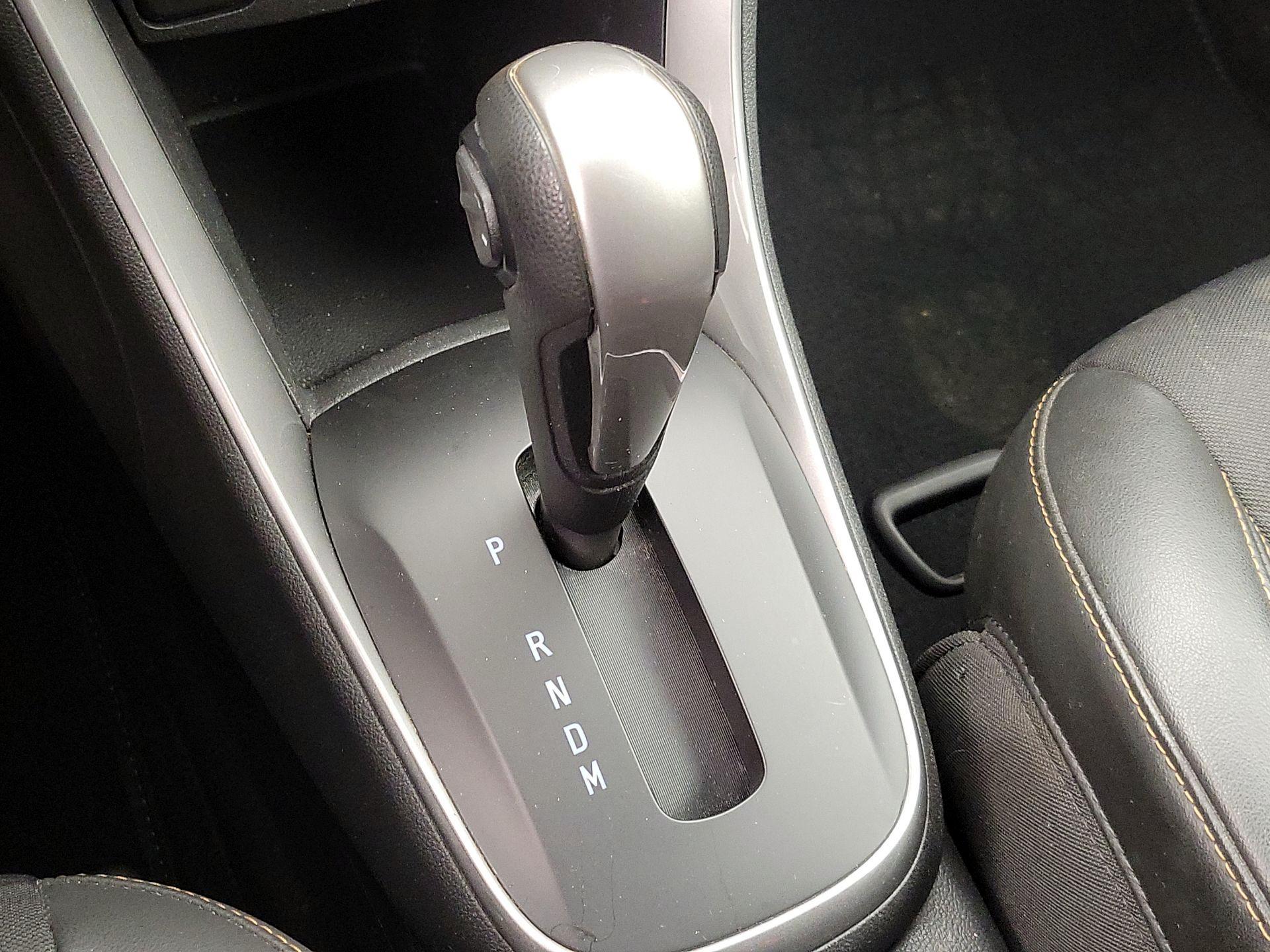 Thumbnail: 2021 Chevrolet Trax - 17