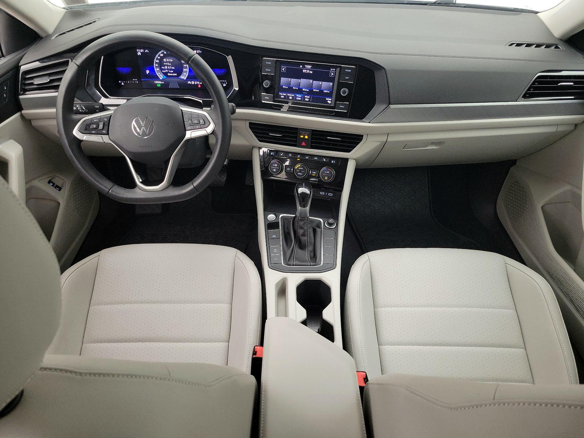 Thumbnail: 2024 Volkswagen Jetta - 9