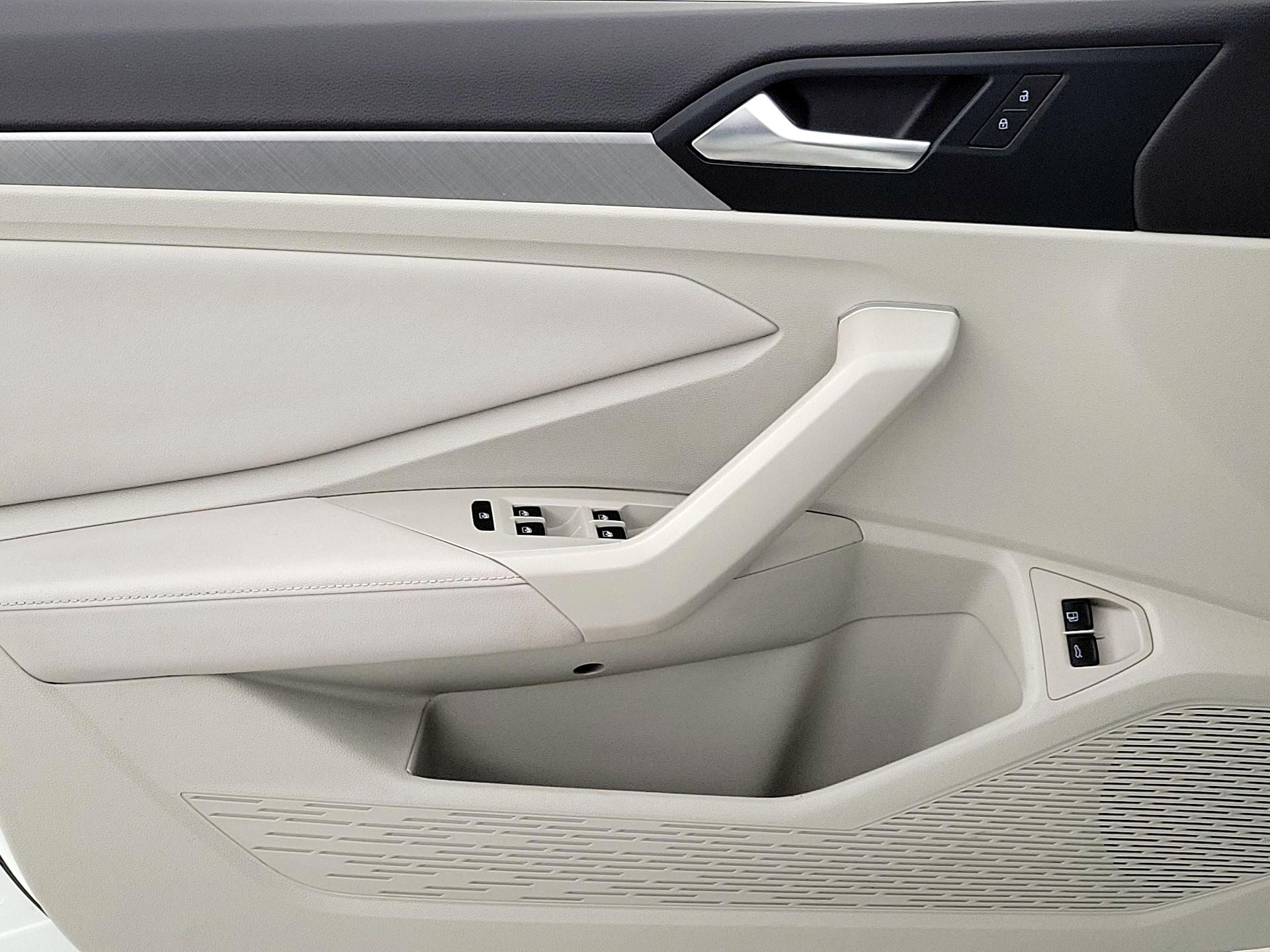 Thumbnail: 2024 Volkswagen Jetta - 12