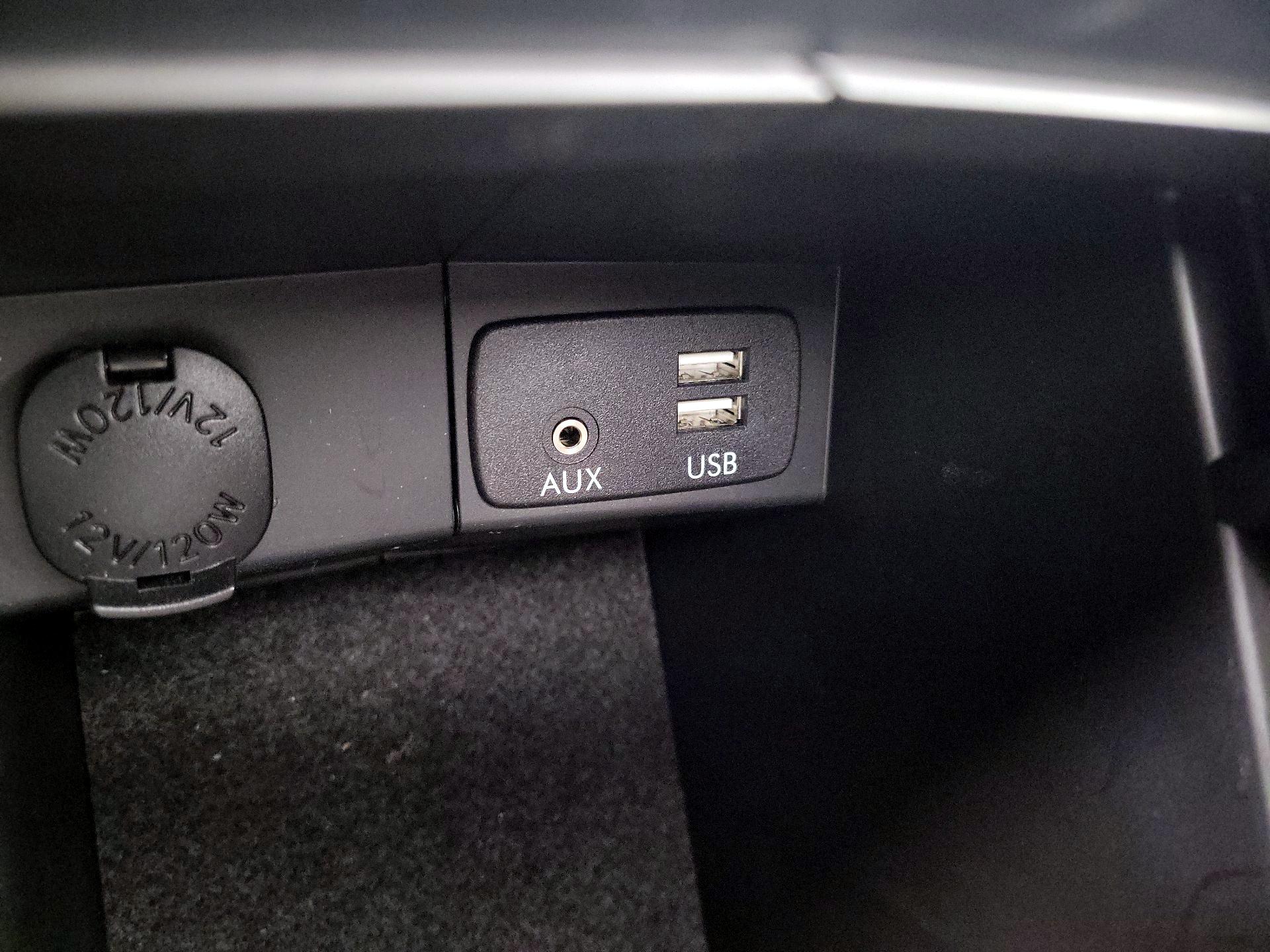 Thumbnail: 2018 Subaru Forester - 18