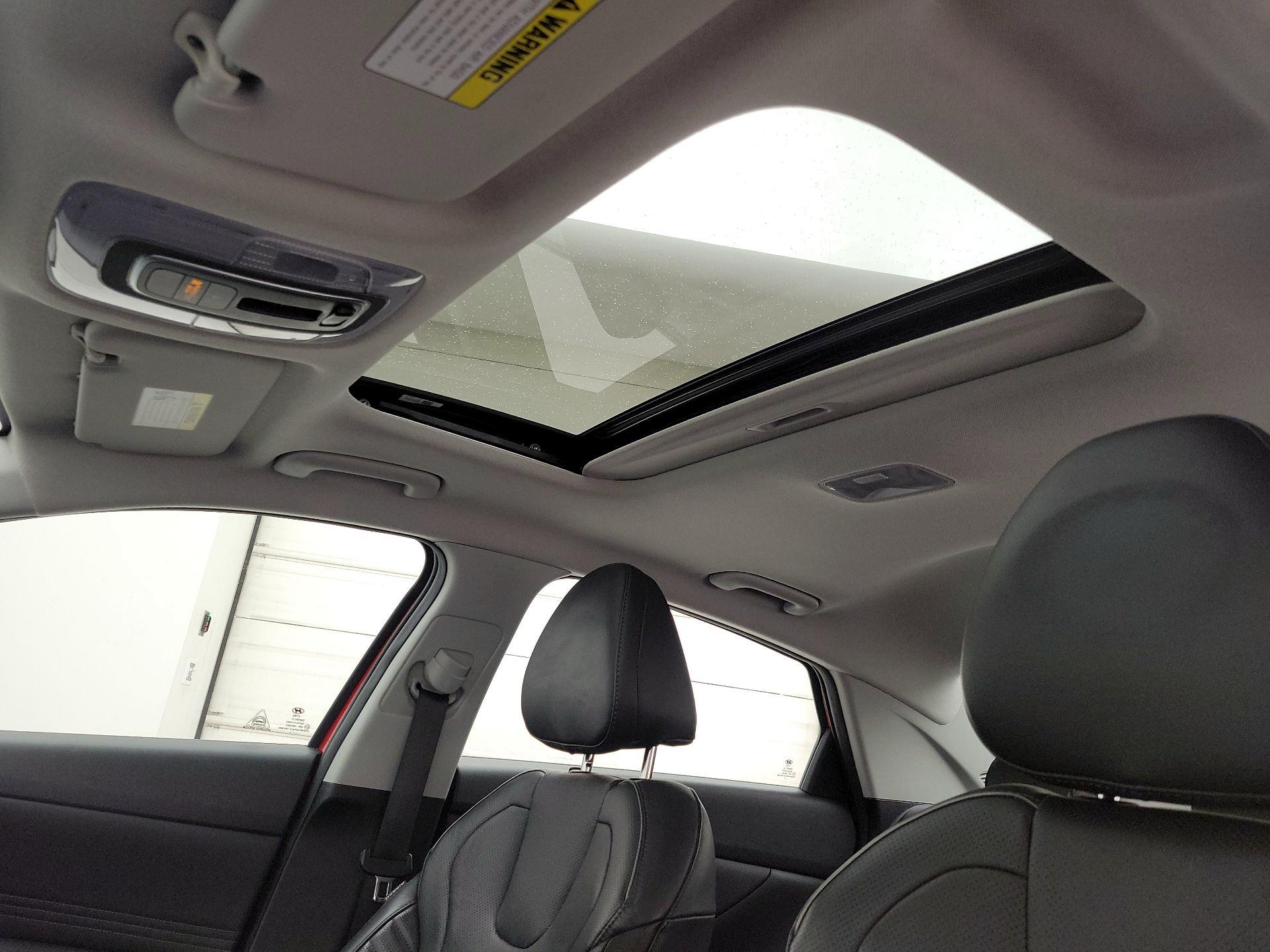 Thumbnail: 2022 Hyundai Elantra - 20