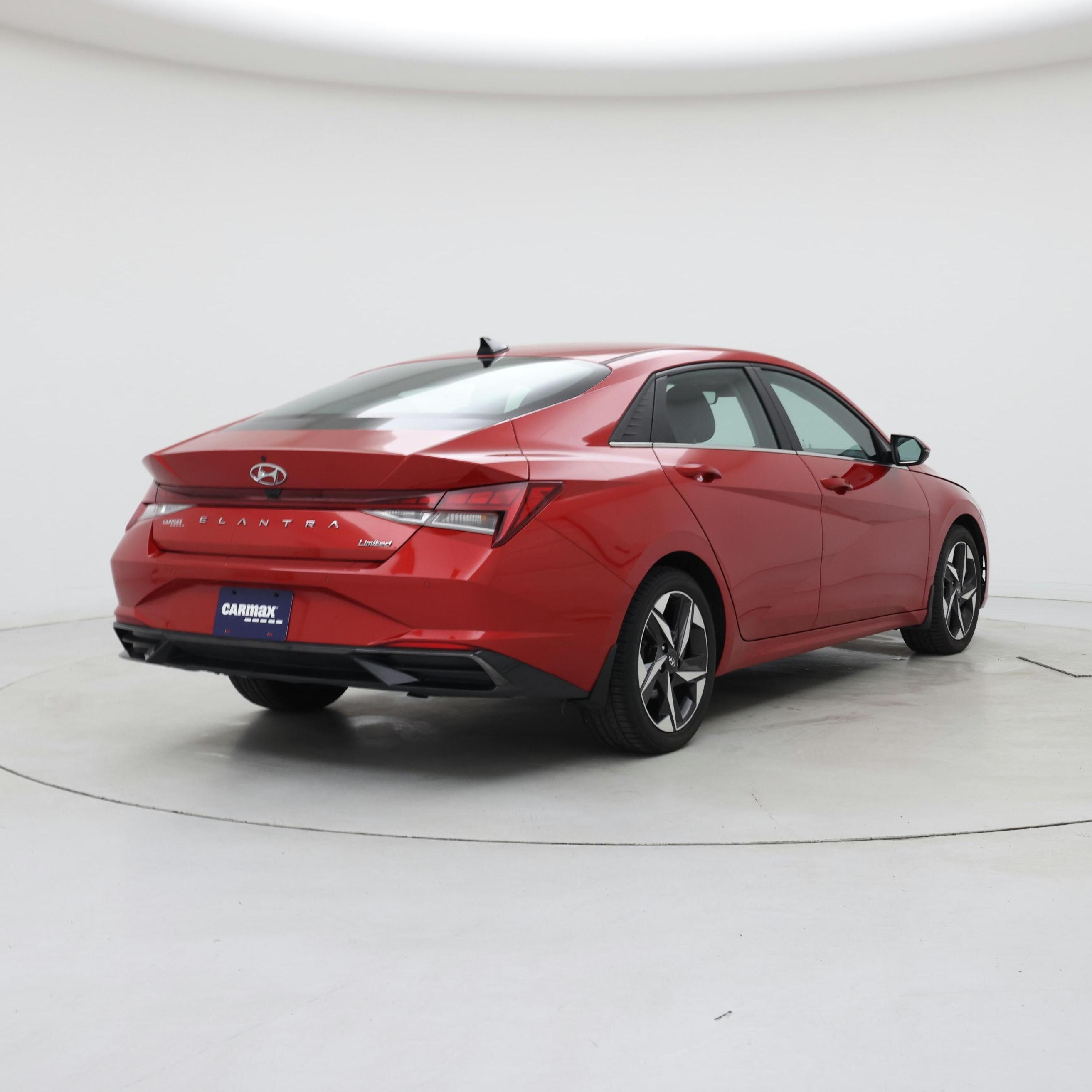 Thumbnail: 2022 Hyundai Elantra - 8