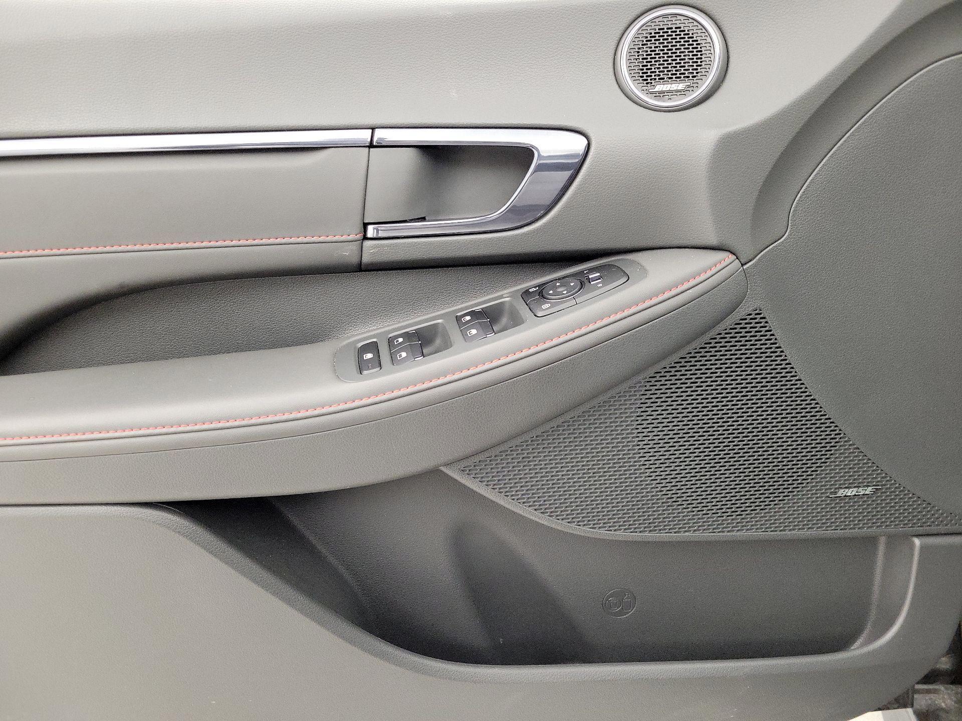 Thumbnail: 2022 Hyundai Sonata - 12