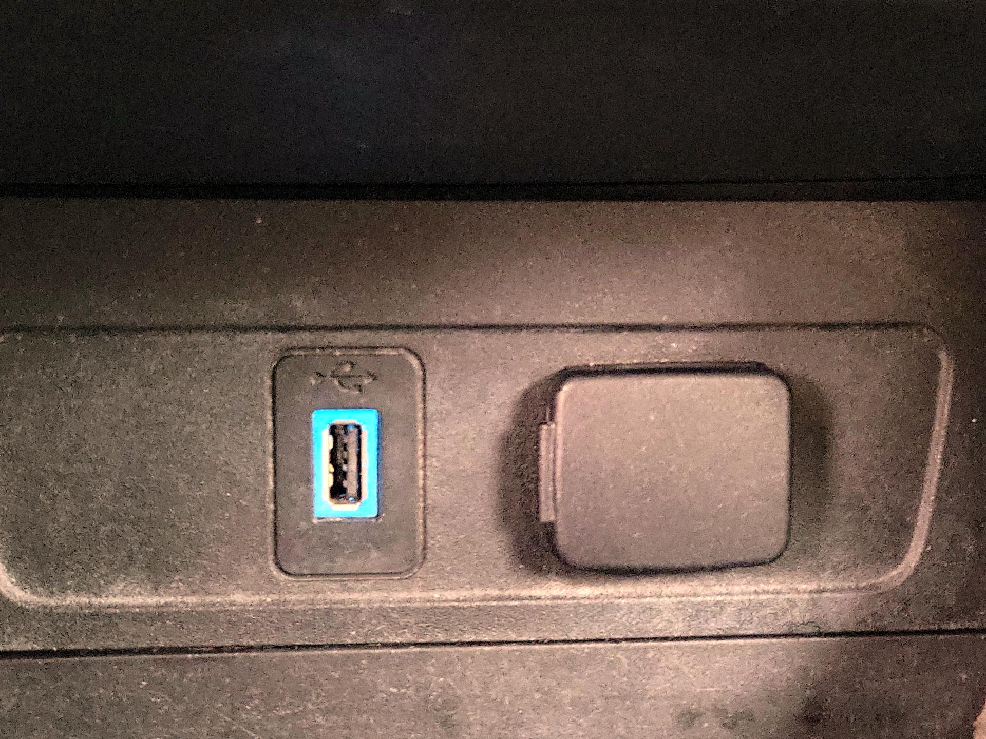 Thumbnail: 2019 Ford Escape - 18