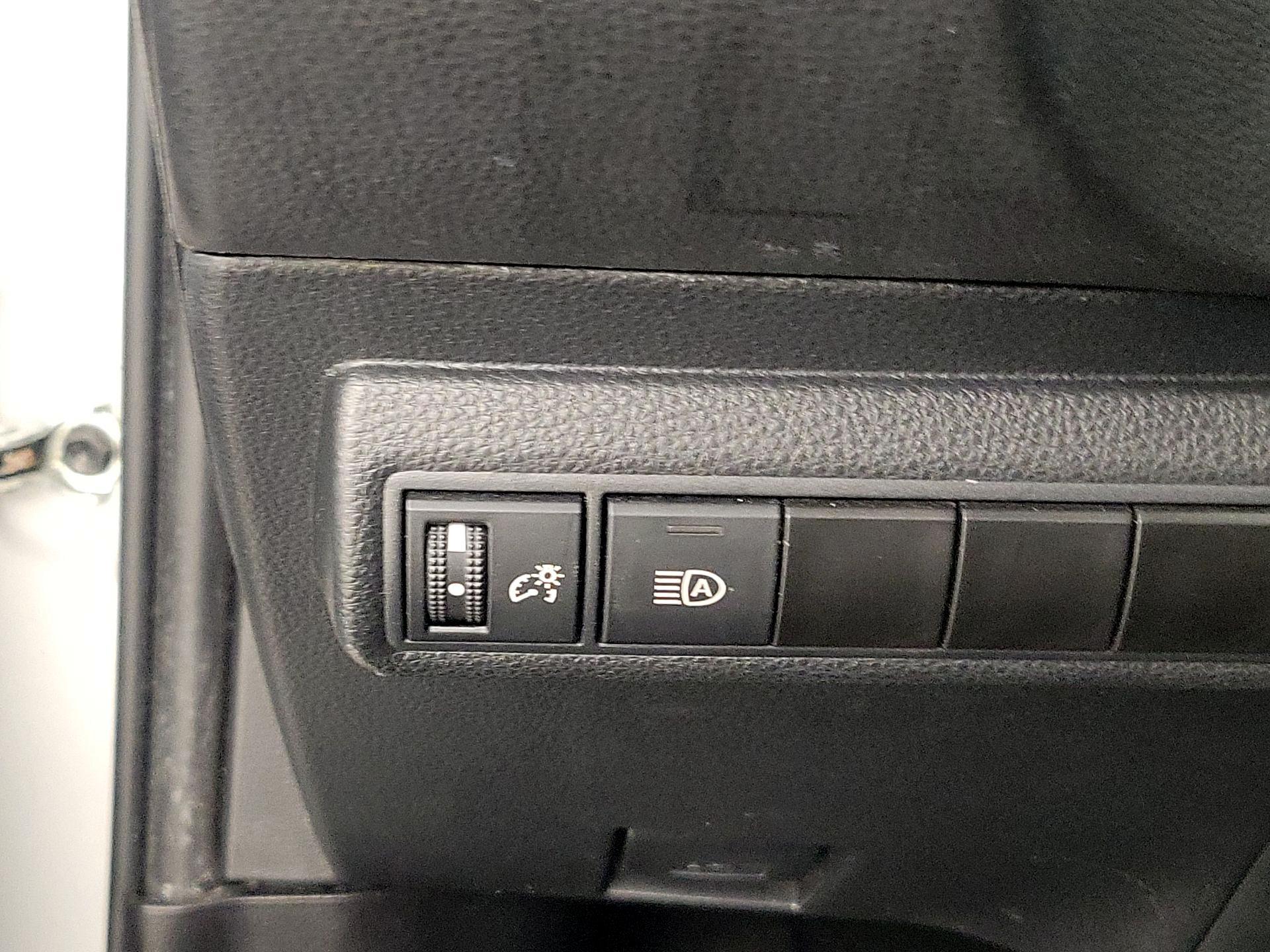 Thumbnail: 2022 Toyota Corolla - 13