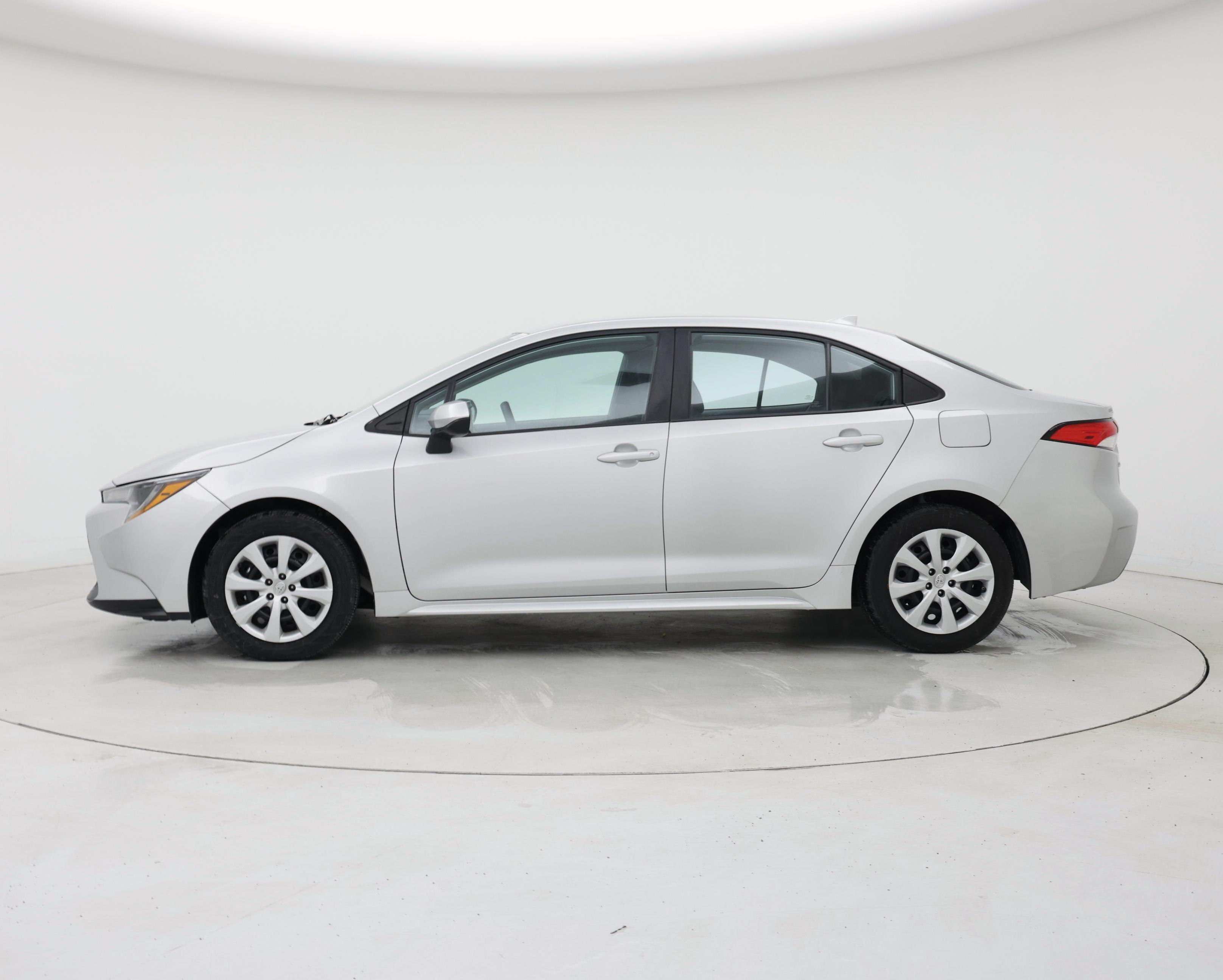 Thumbnail: 2022 Toyota Corolla - 3