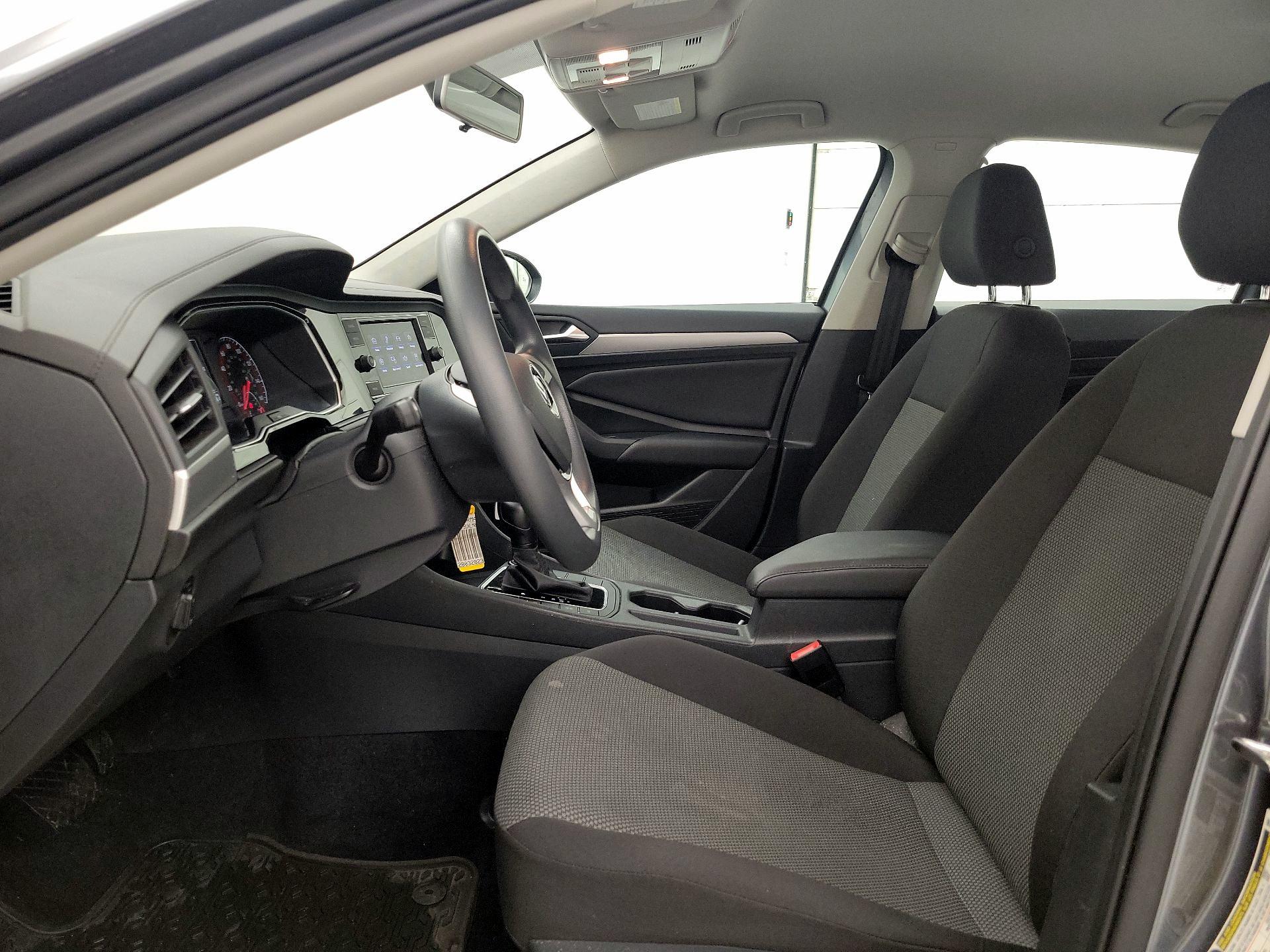 Thumbnail: 2020 Volkswagen Jetta - 11