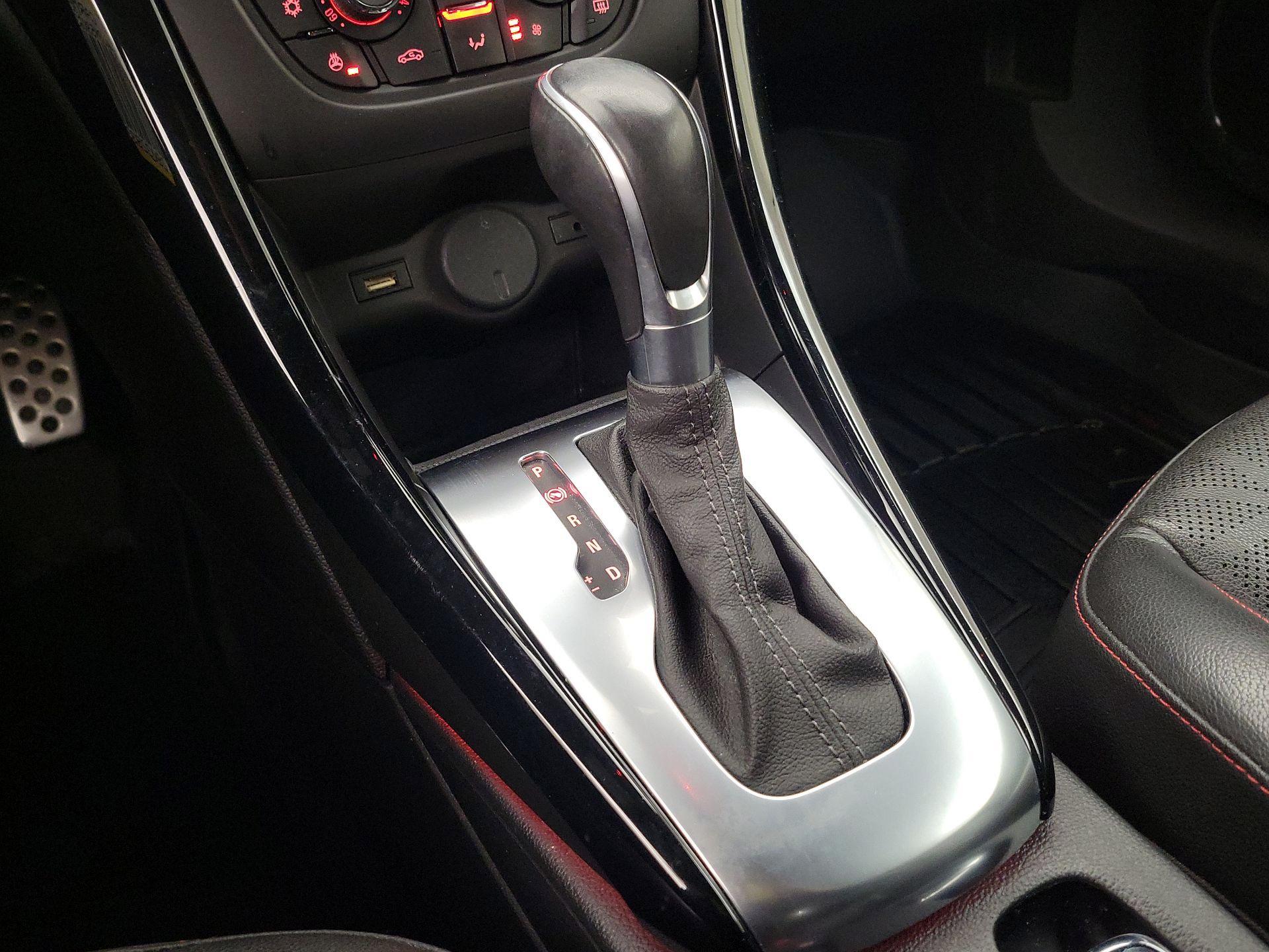 Thumbnail: 2019 Buick Cascada - 17