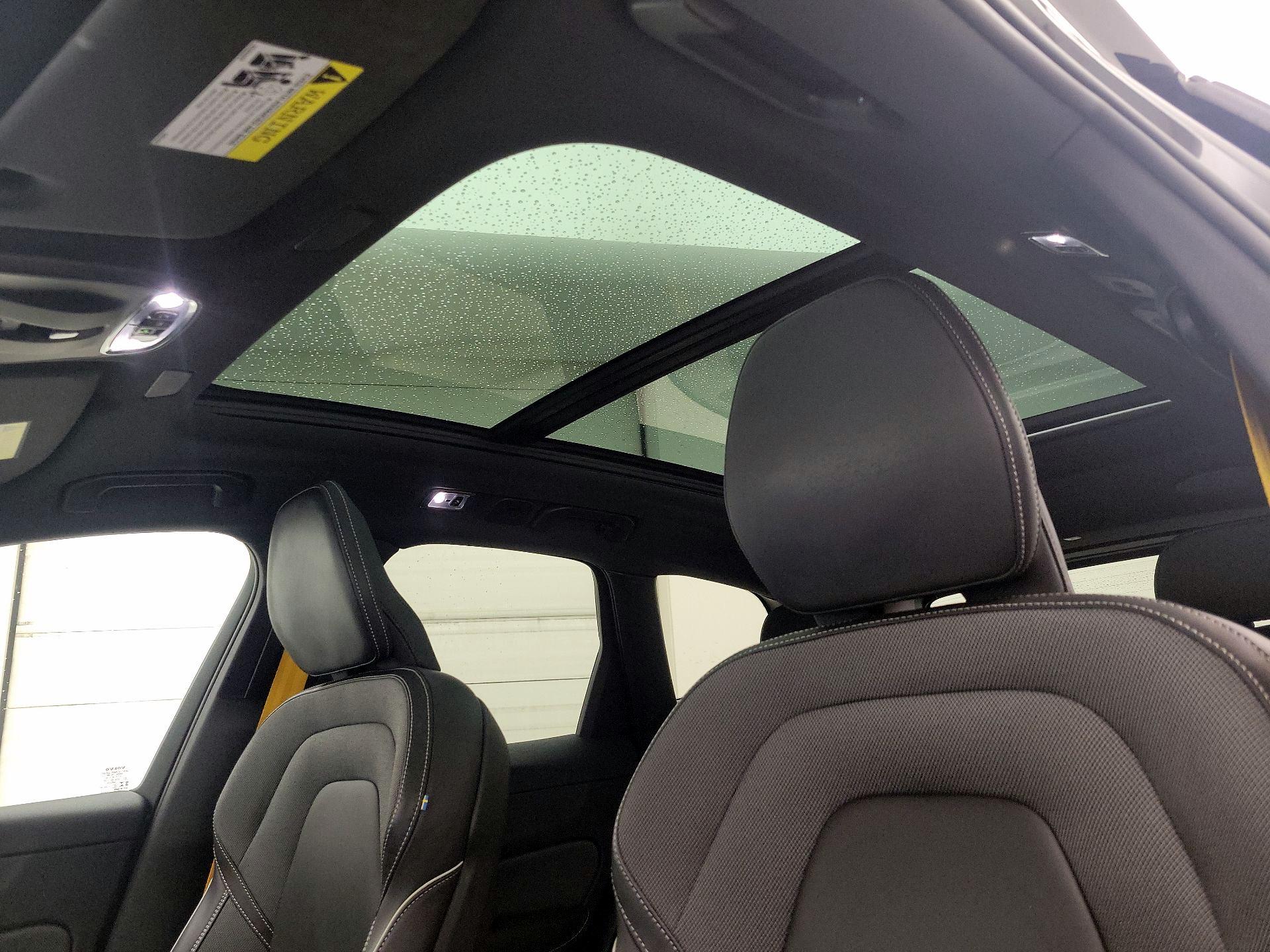 Thumbnail: 2020 Volvo XC60 - 20