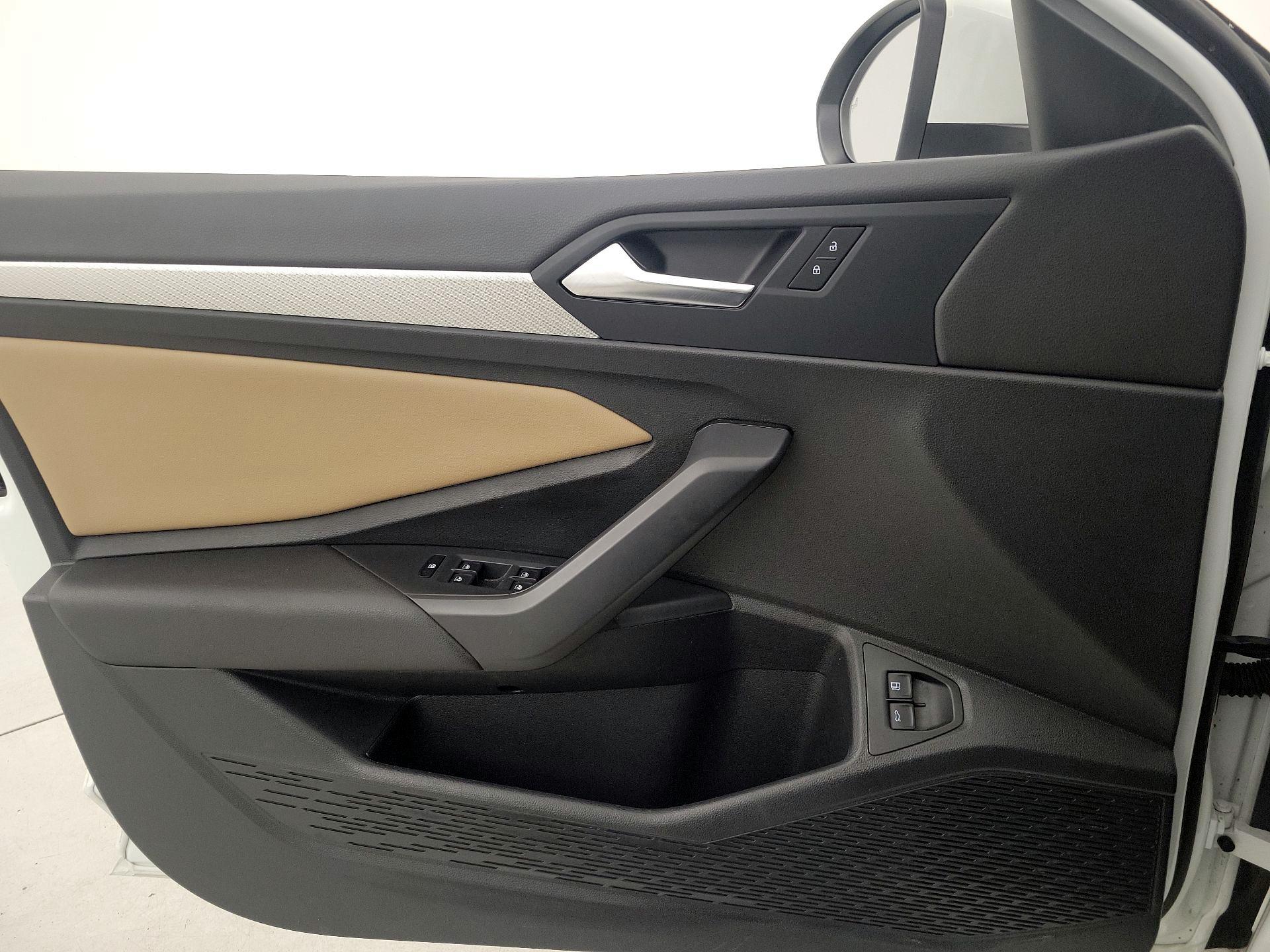 Thumbnail: 2020 Volkswagen Jetta - 12