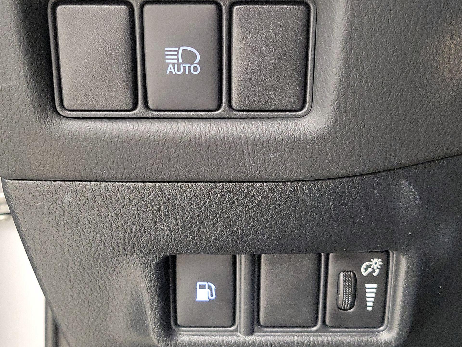 Thumbnail: 2020 Toyota C-HR - 13