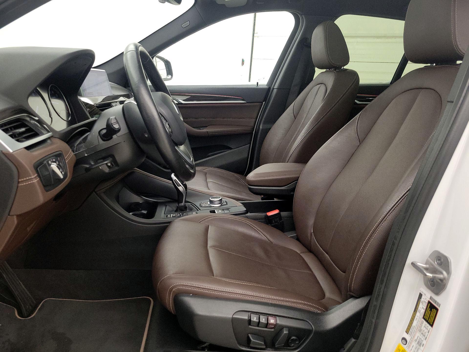 Thumbnail: 2021 BMW X1 - 11