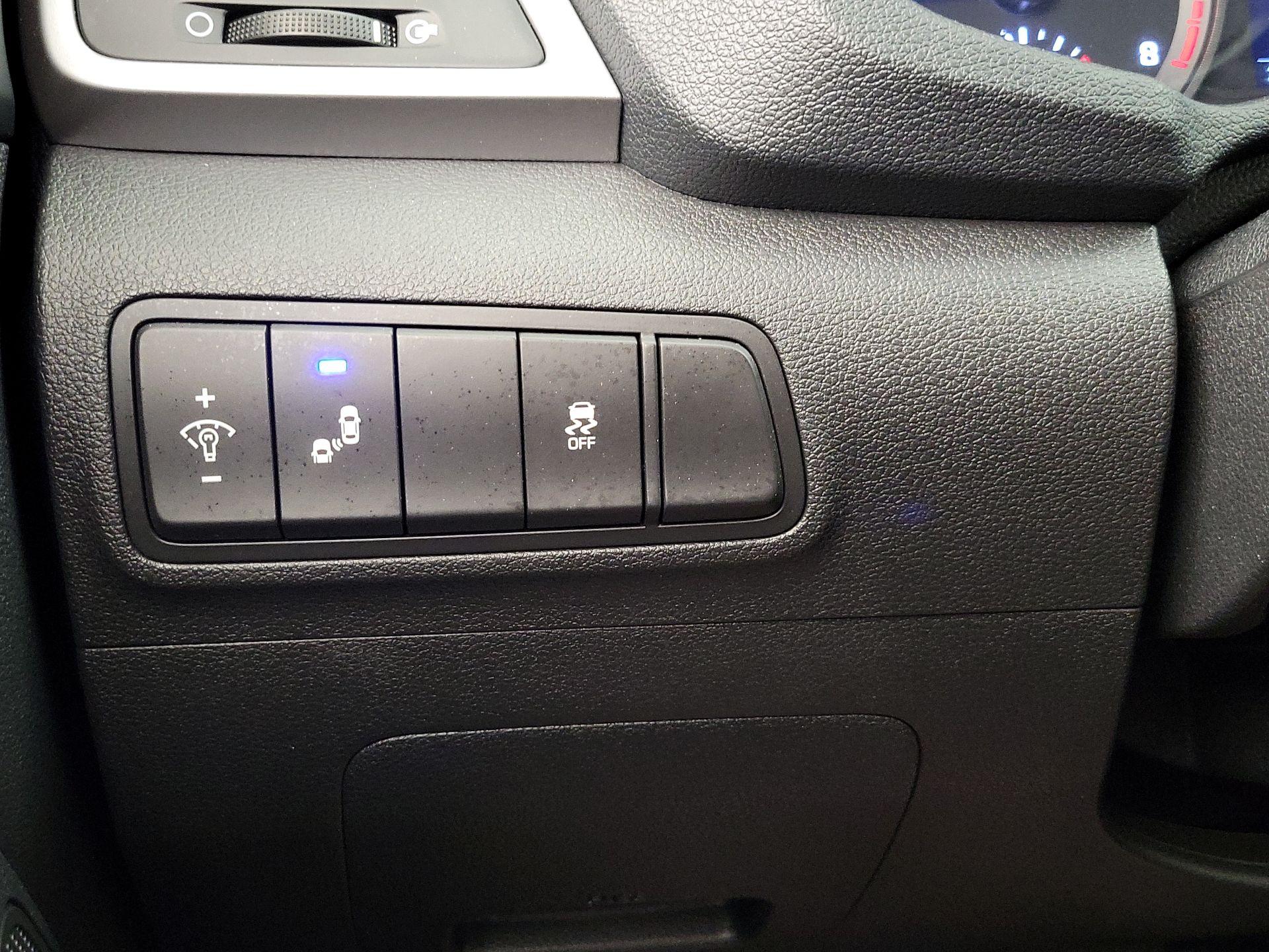 Thumbnail: 2018 Hyundai Tucson - 13