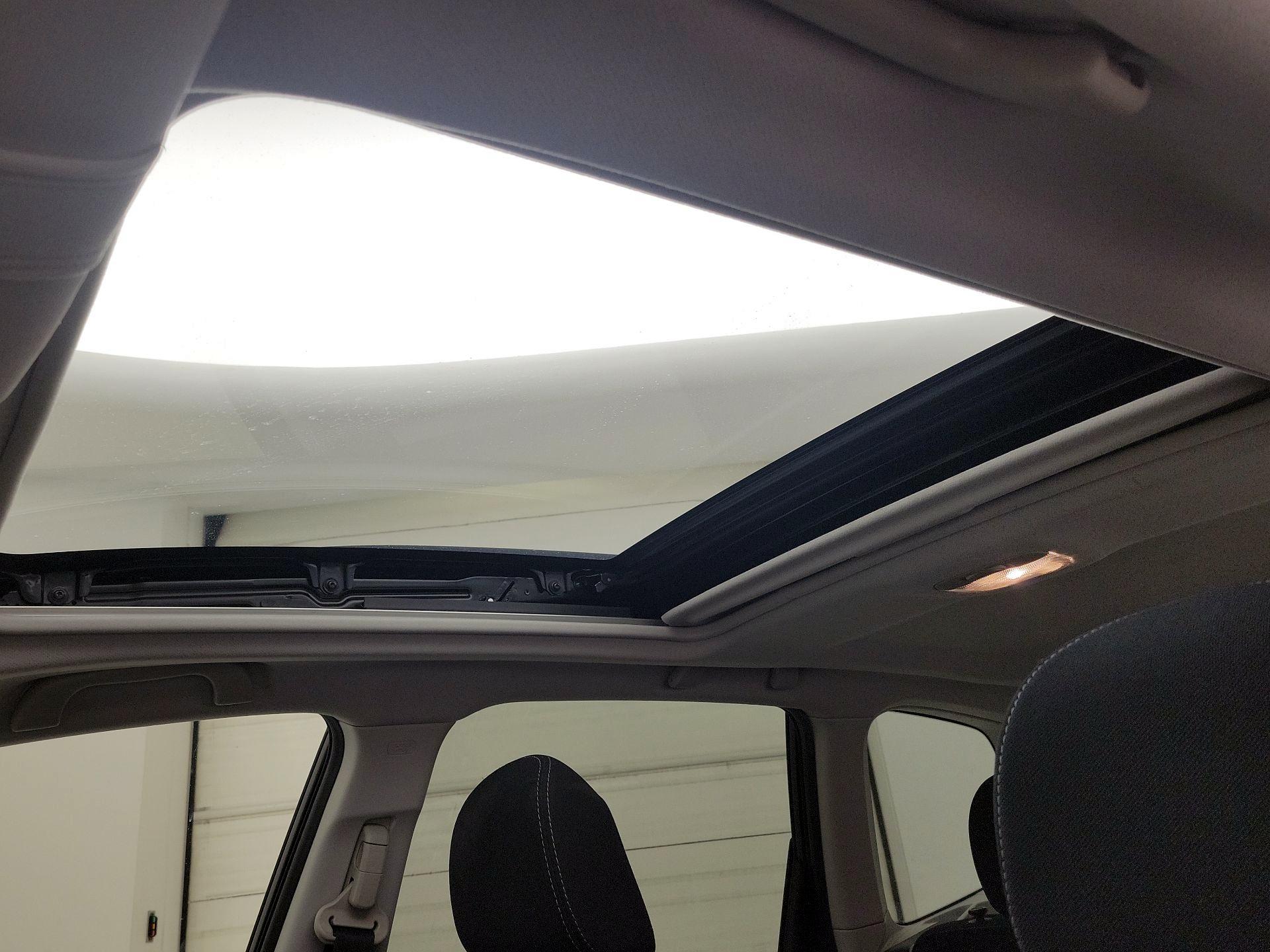 Thumbnail: 2015 Subaru Forester - 19