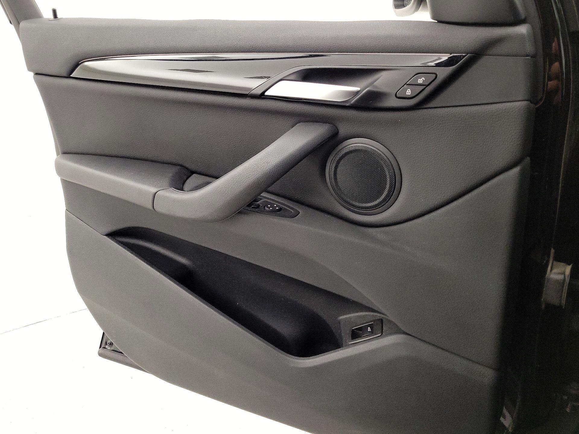 Thumbnail: 2019 BMW X1 - 12