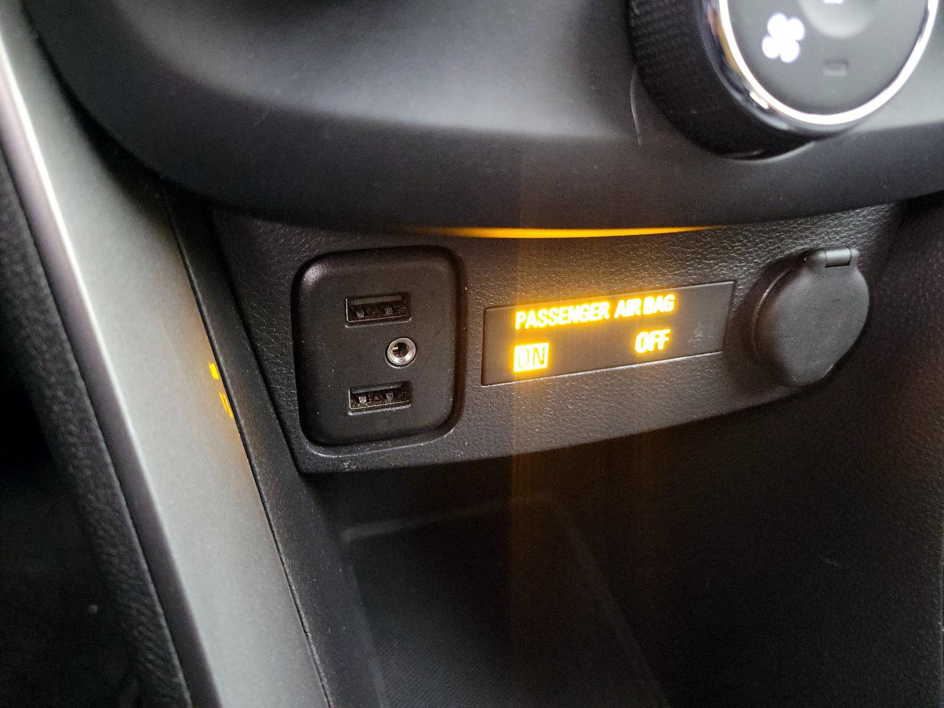 Thumbnail: 2020 Chevrolet Trax - 18