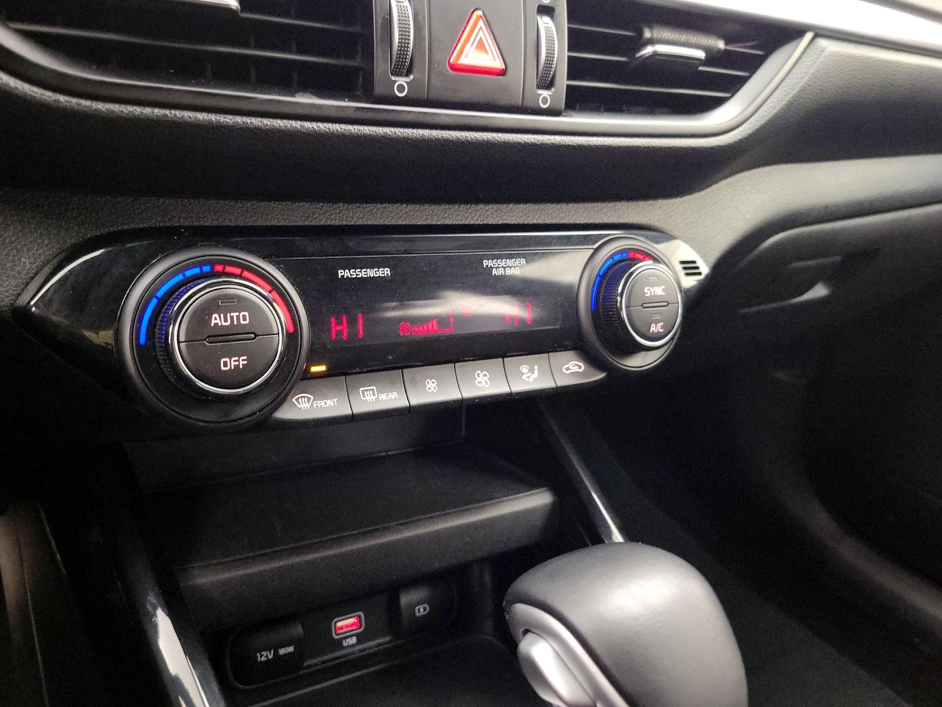 Thumbnail: 2023 Kia Forte - 17