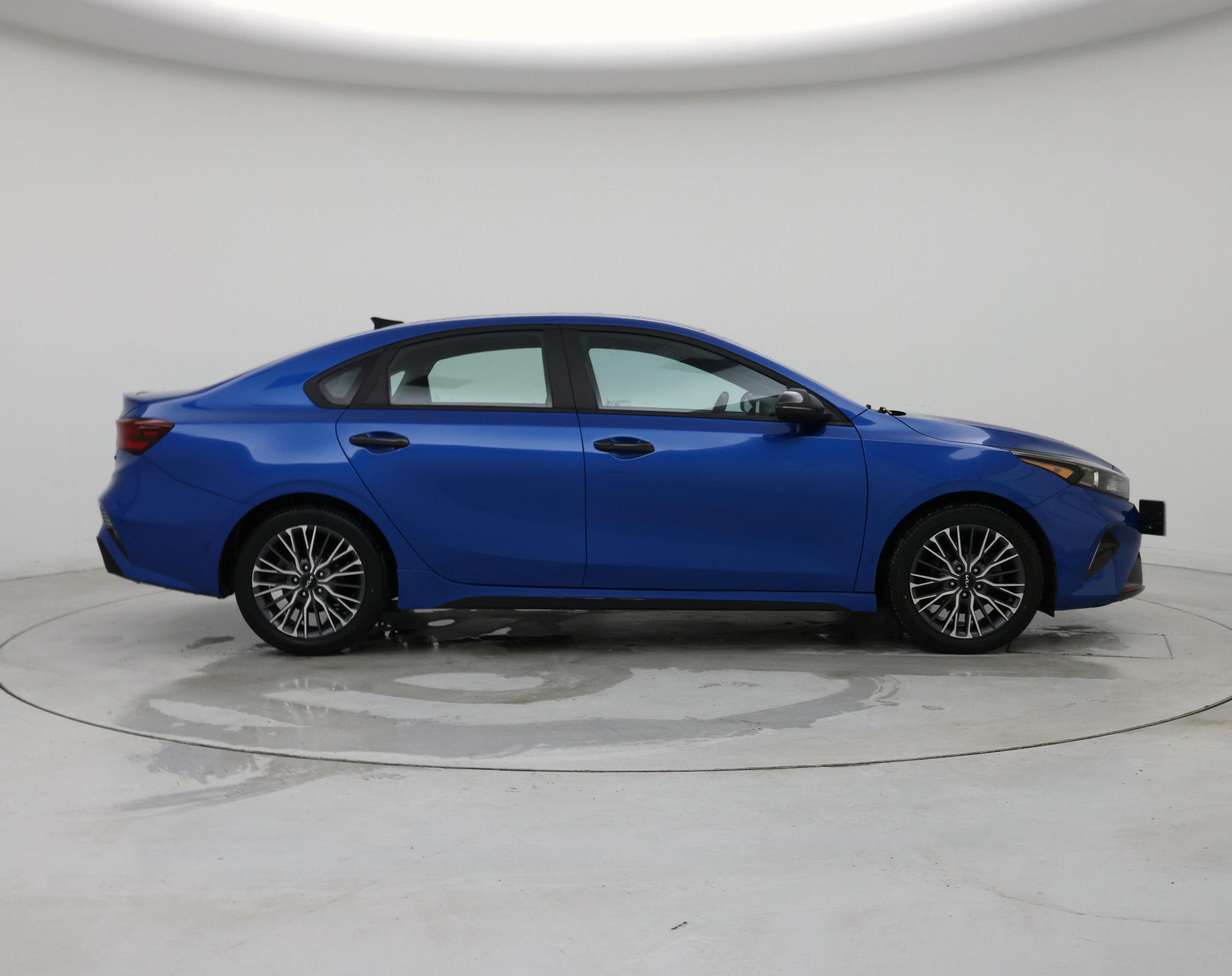 Thumbnail: 2023 Kia Forte - 7