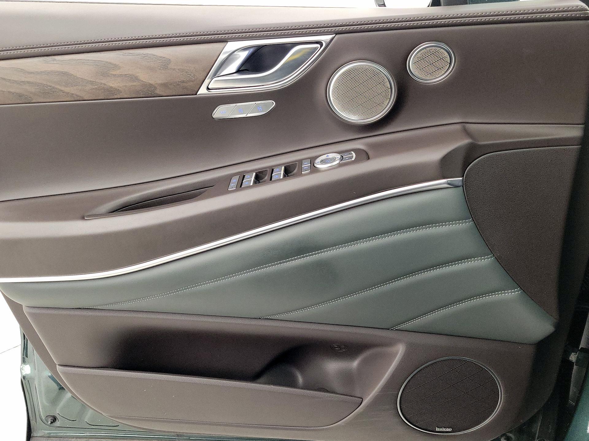 Thumbnail: 2023 Genesis GV80 - 12