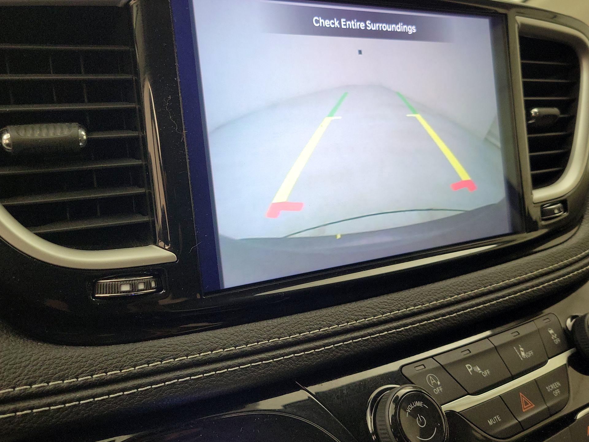 Thumbnail: 2023 Chrysler Pacifica - 14