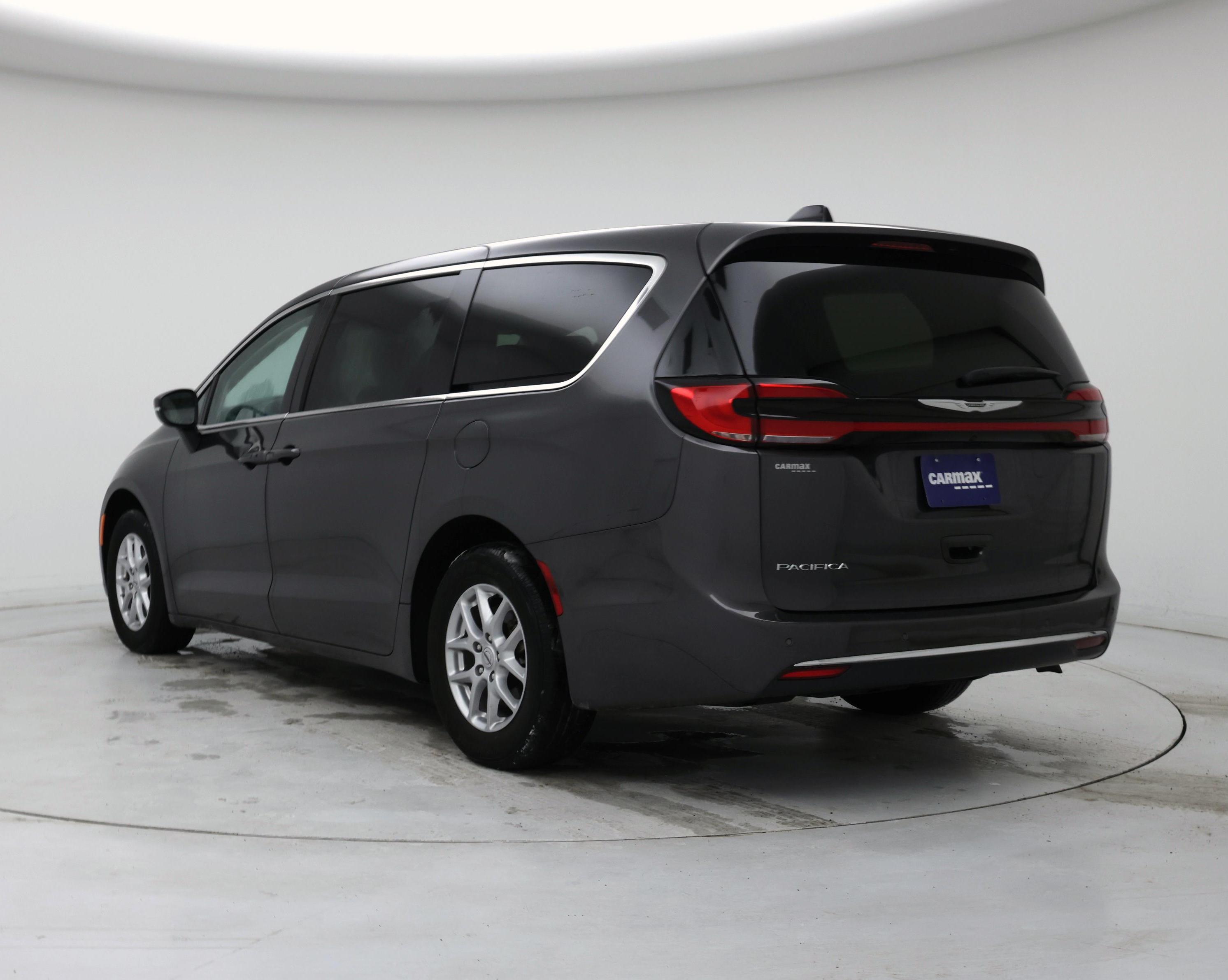 Thumbnail: 2023 Chrysler Pacifica - 2