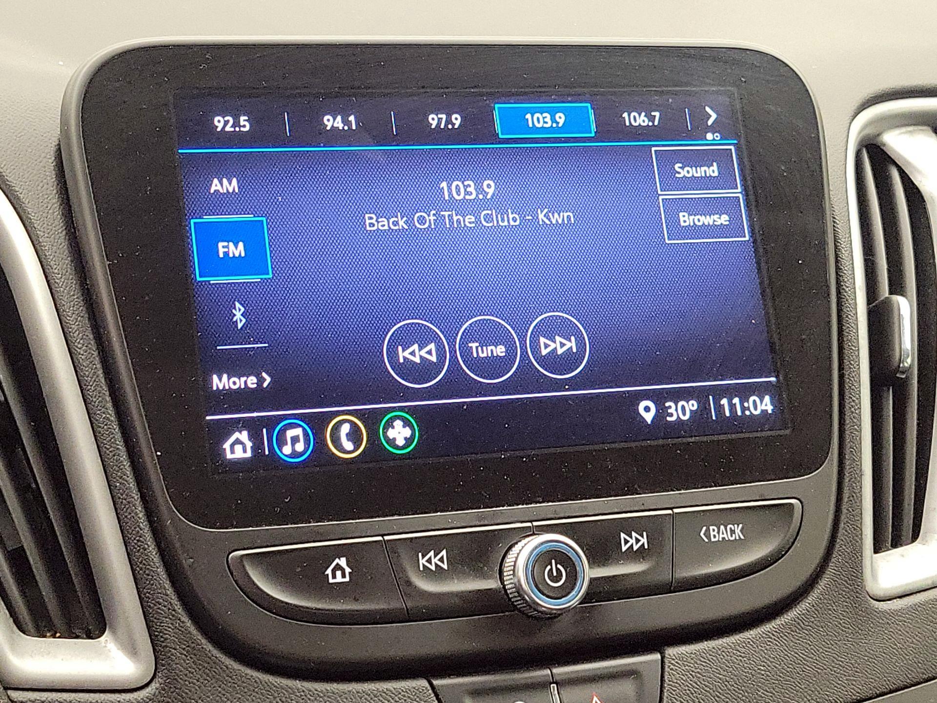 Thumbnail: 2021 Chevrolet Malibu - 15