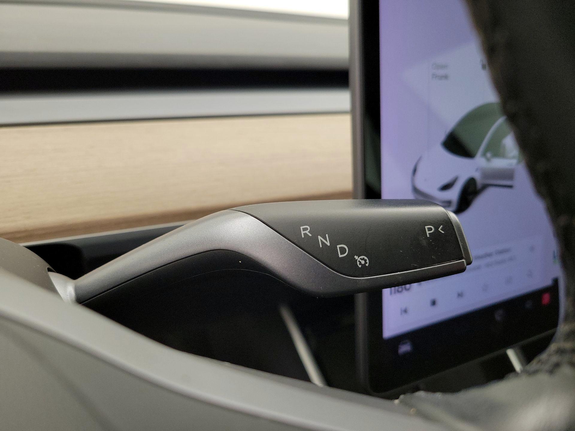 Thumbnail: 2019 Tesla Model 3 - 17