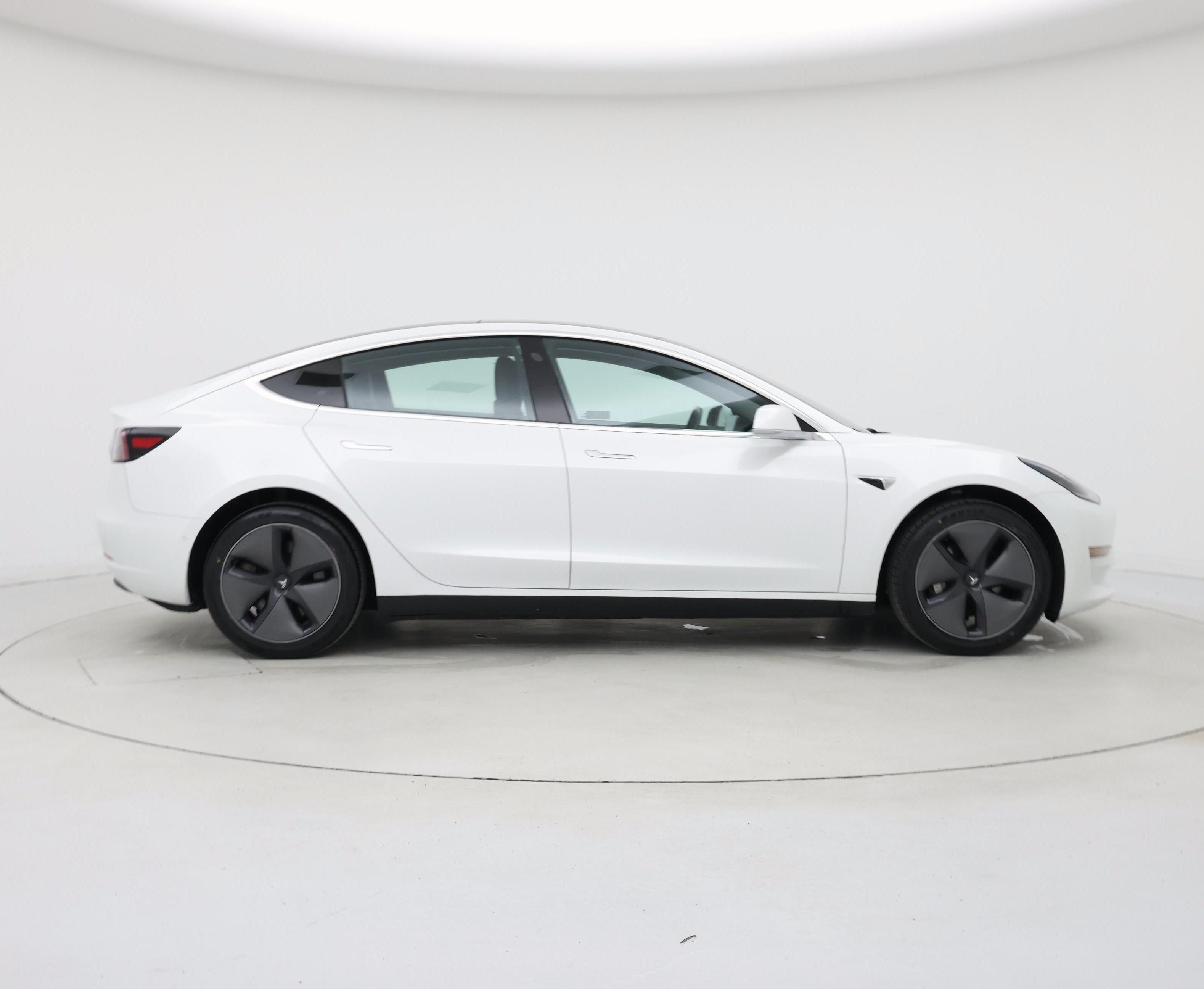 Thumbnail: 2019 Tesla Model 3 - 7