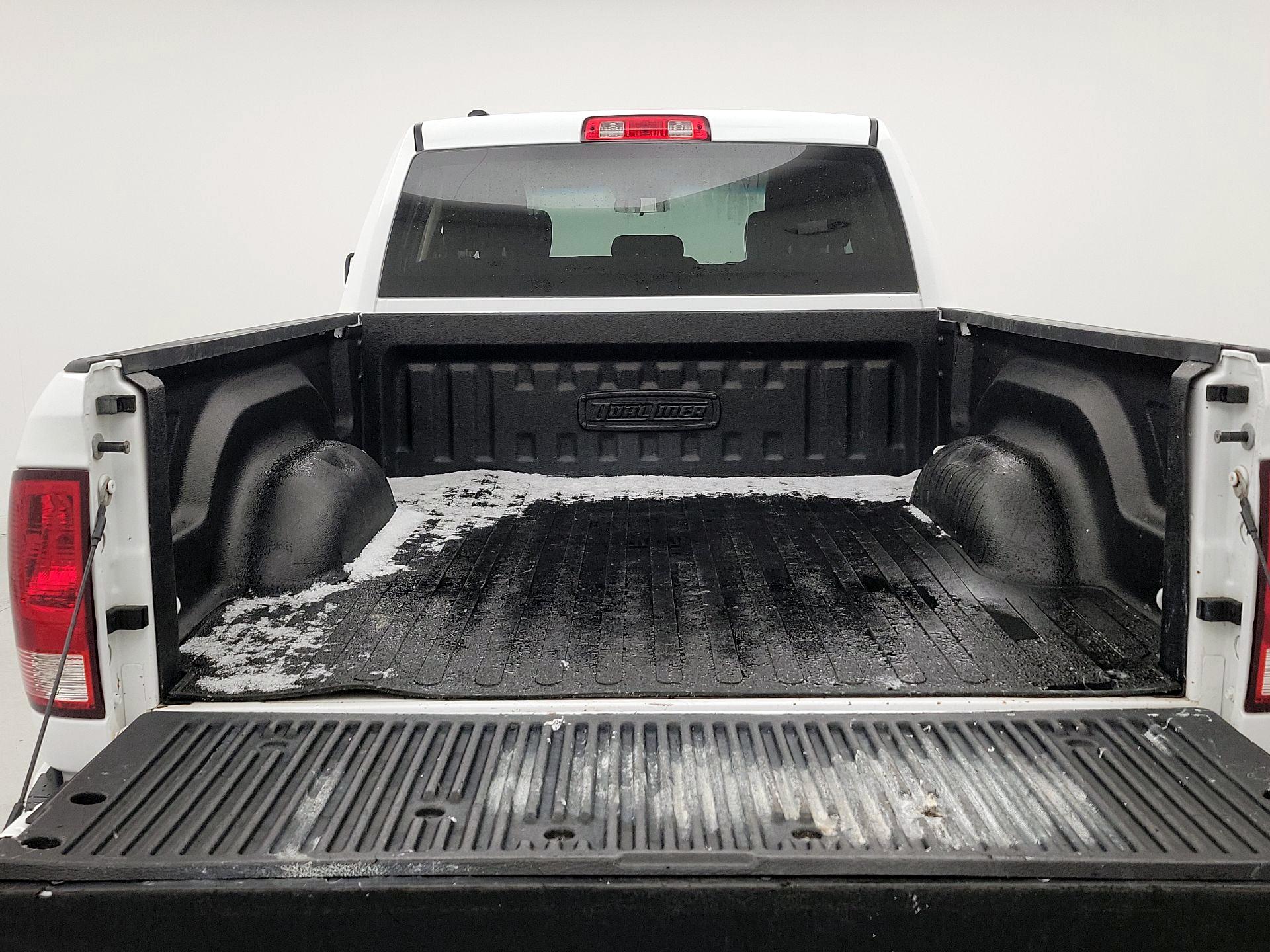 Thumbnail: 2019 RAM 1500 Classic - 20