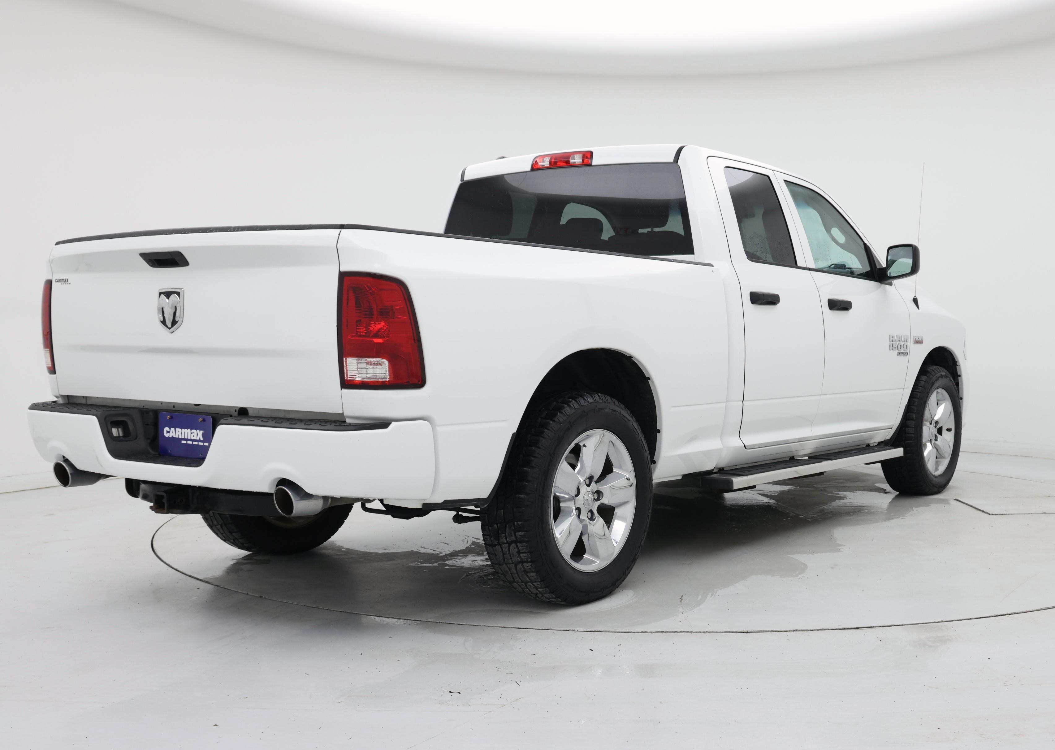 Thumbnail: 2019 RAM 1500 Classic - 8