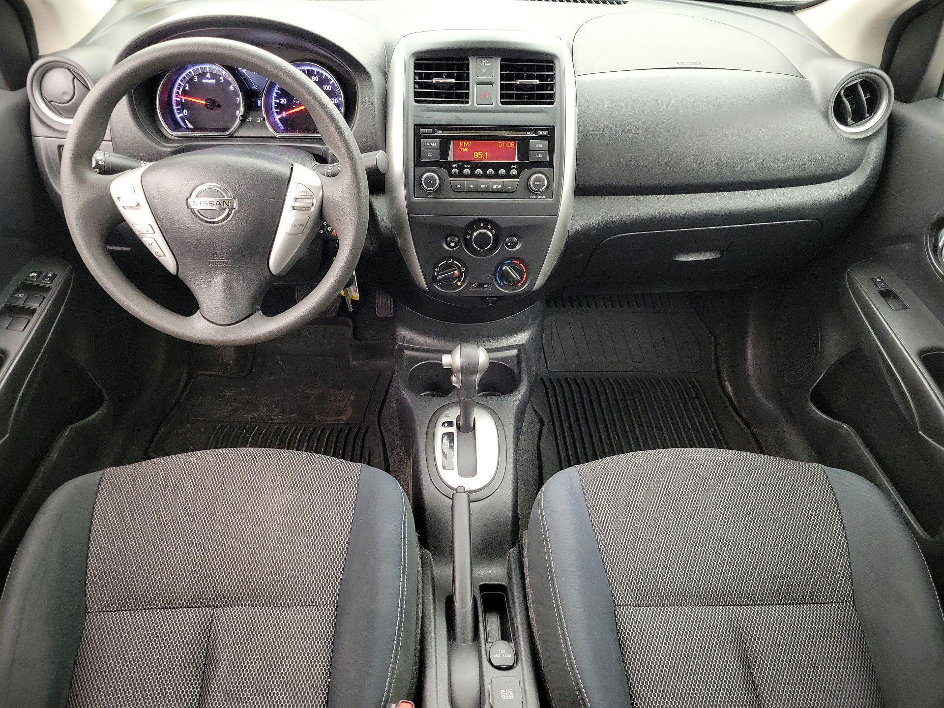 Thumbnail: 2016 Nissan Versa - 9