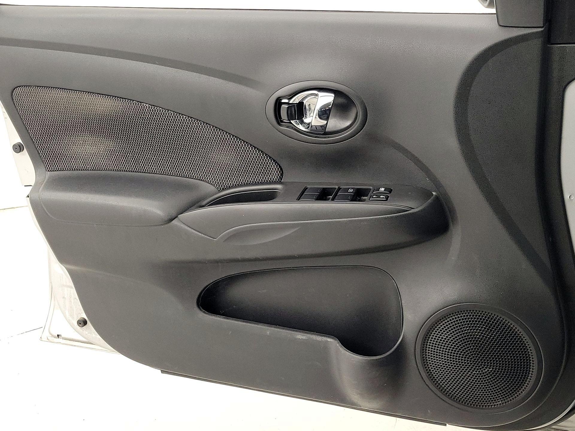 Thumbnail: 2016 Nissan Versa - 12