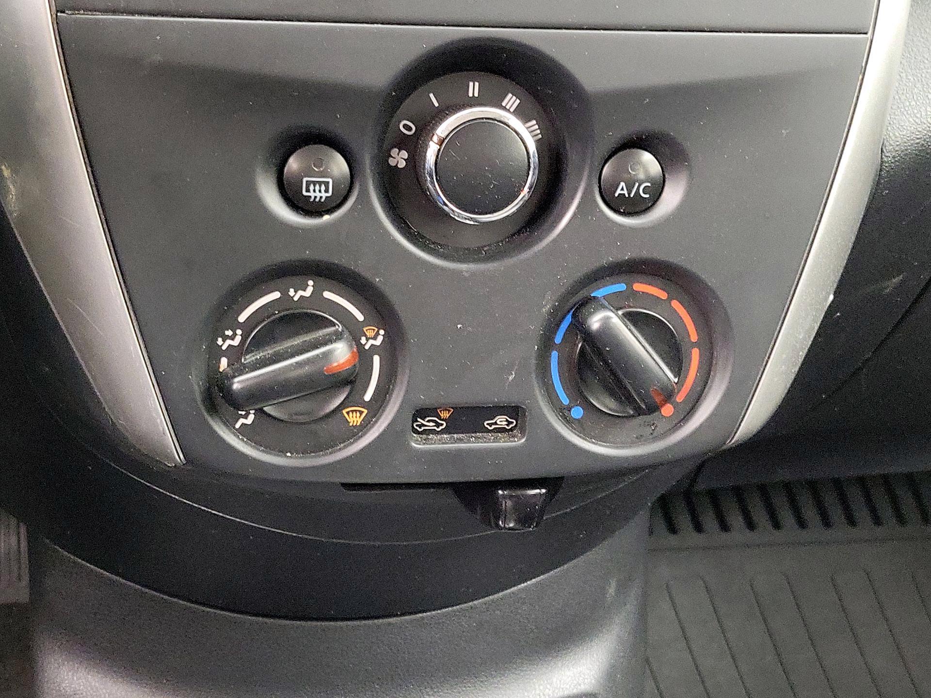 Thumbnail: 2016 Nissan Versa - 15