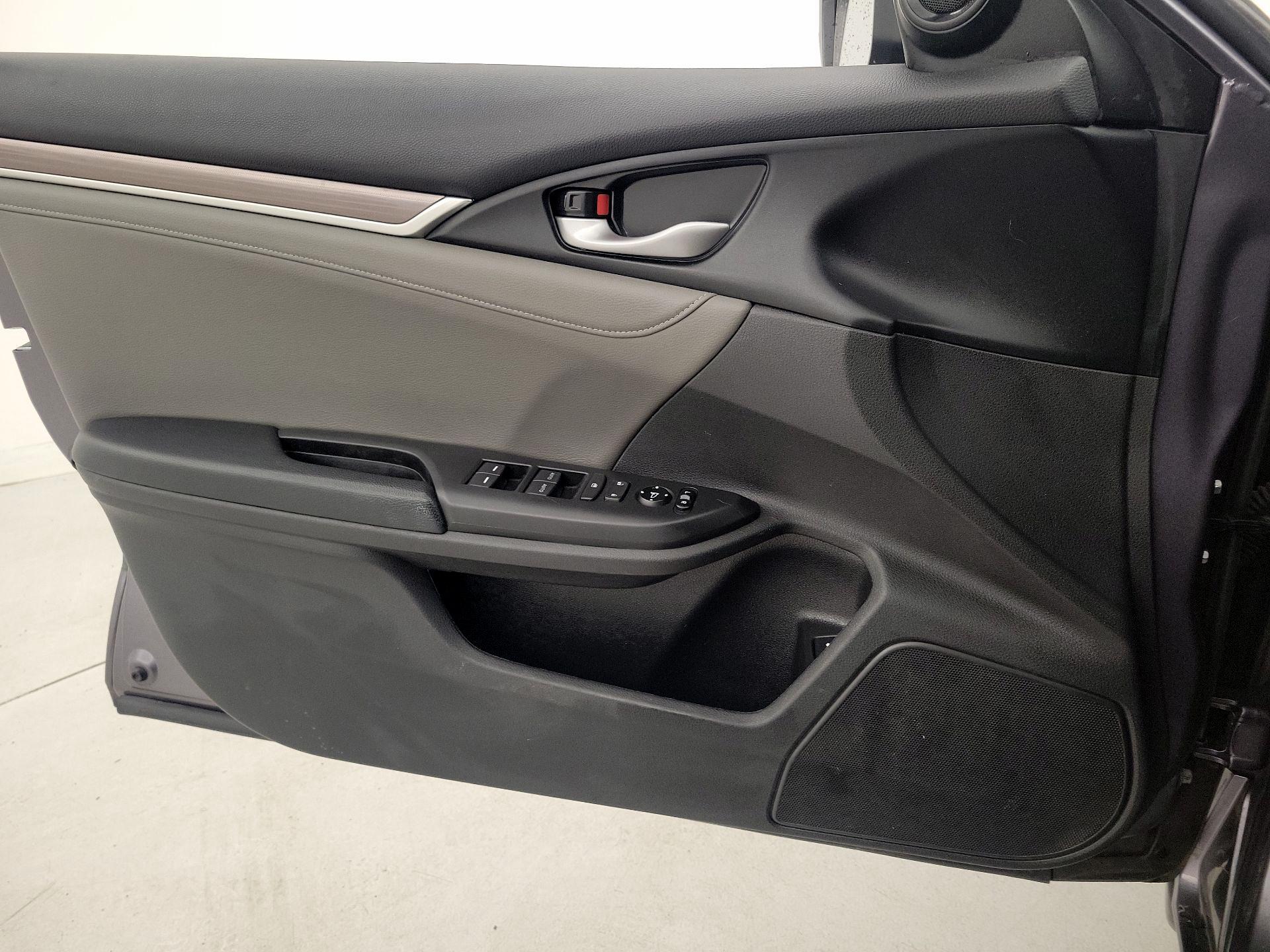 Thumbnail: 2020 Honda Civic - 12