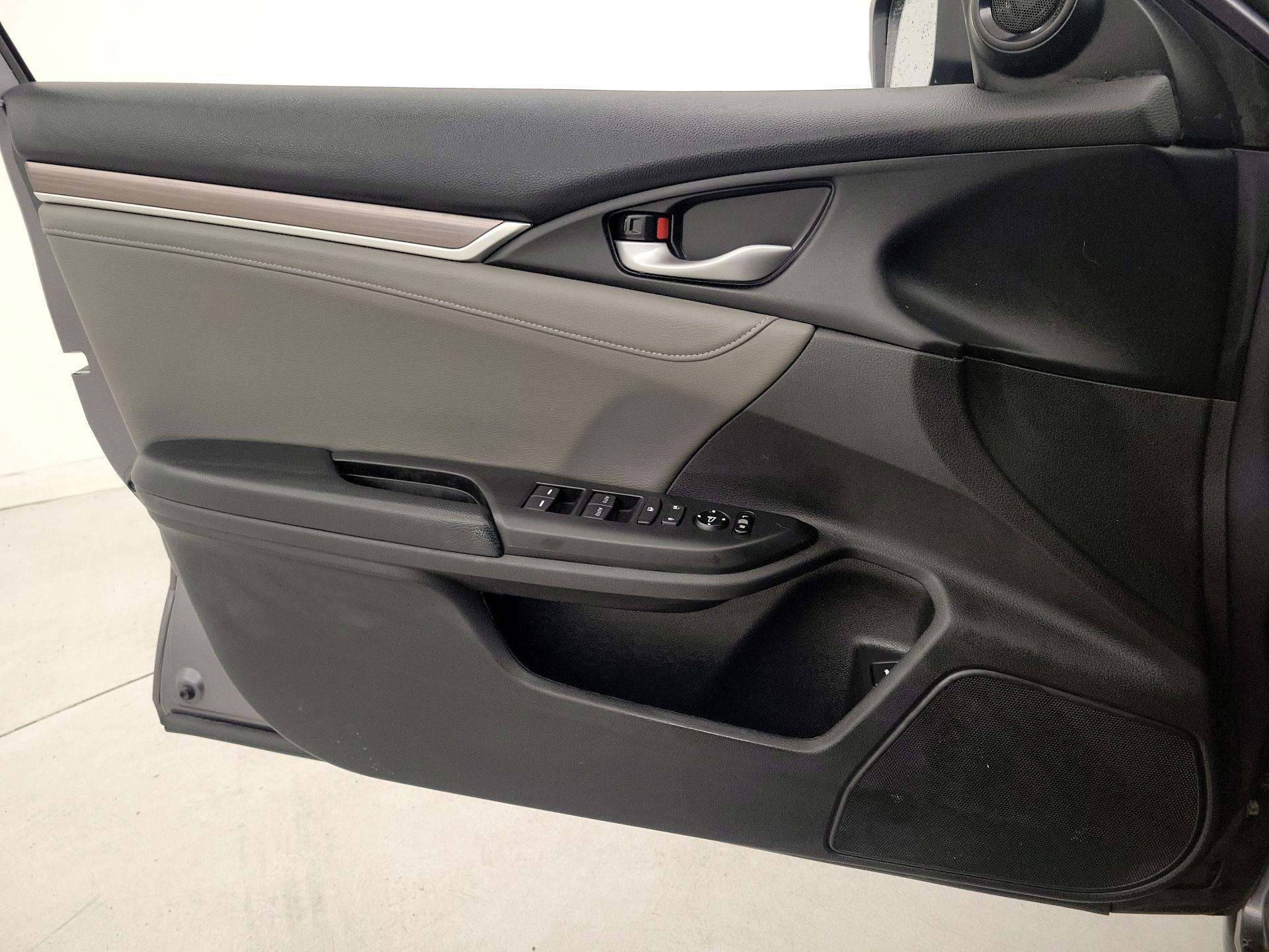 Thumbnail: 2020 Honda Civic - 15