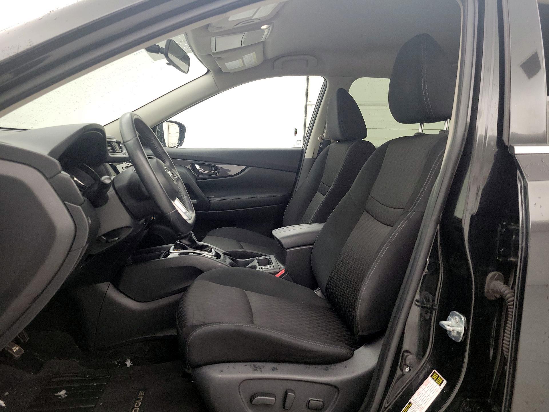 Thumbnail: 2018 Nissan Rogue - 11