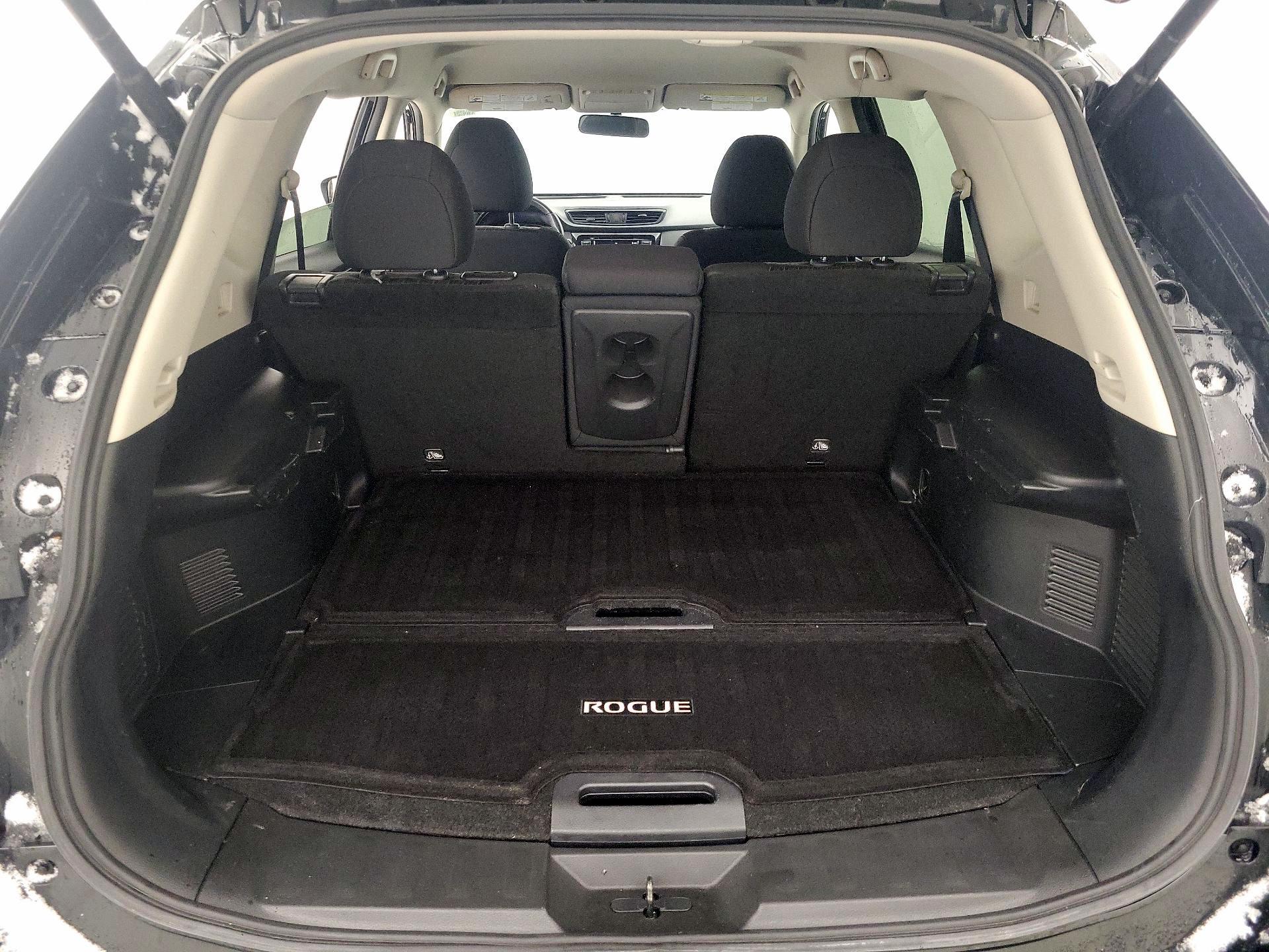 Thumbnail: 2018 Nissan Rogue - 20