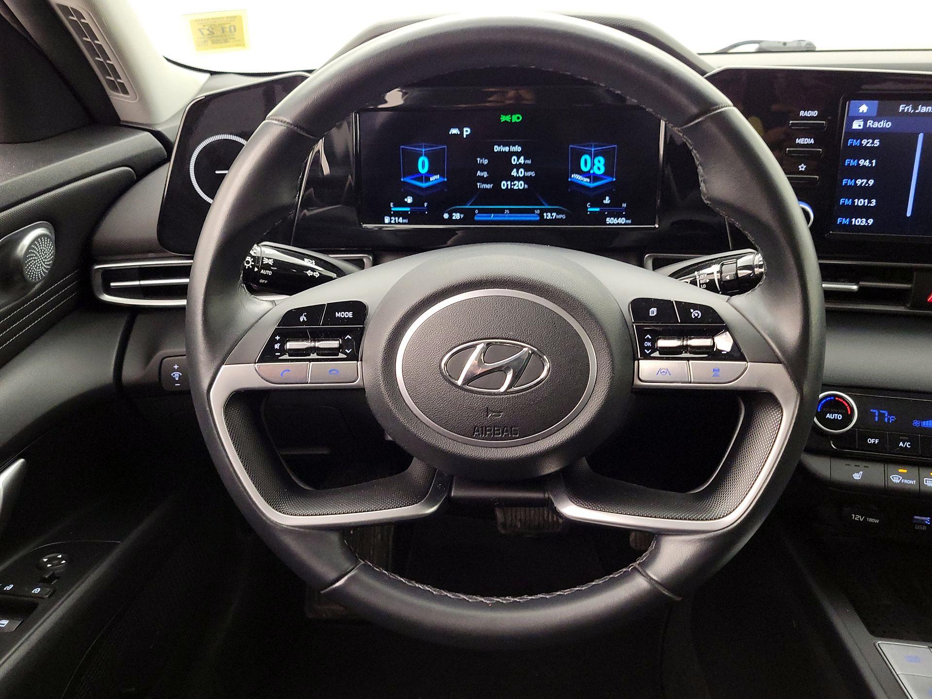 Thumbnail: 2022 Hyundai Elantra - 10