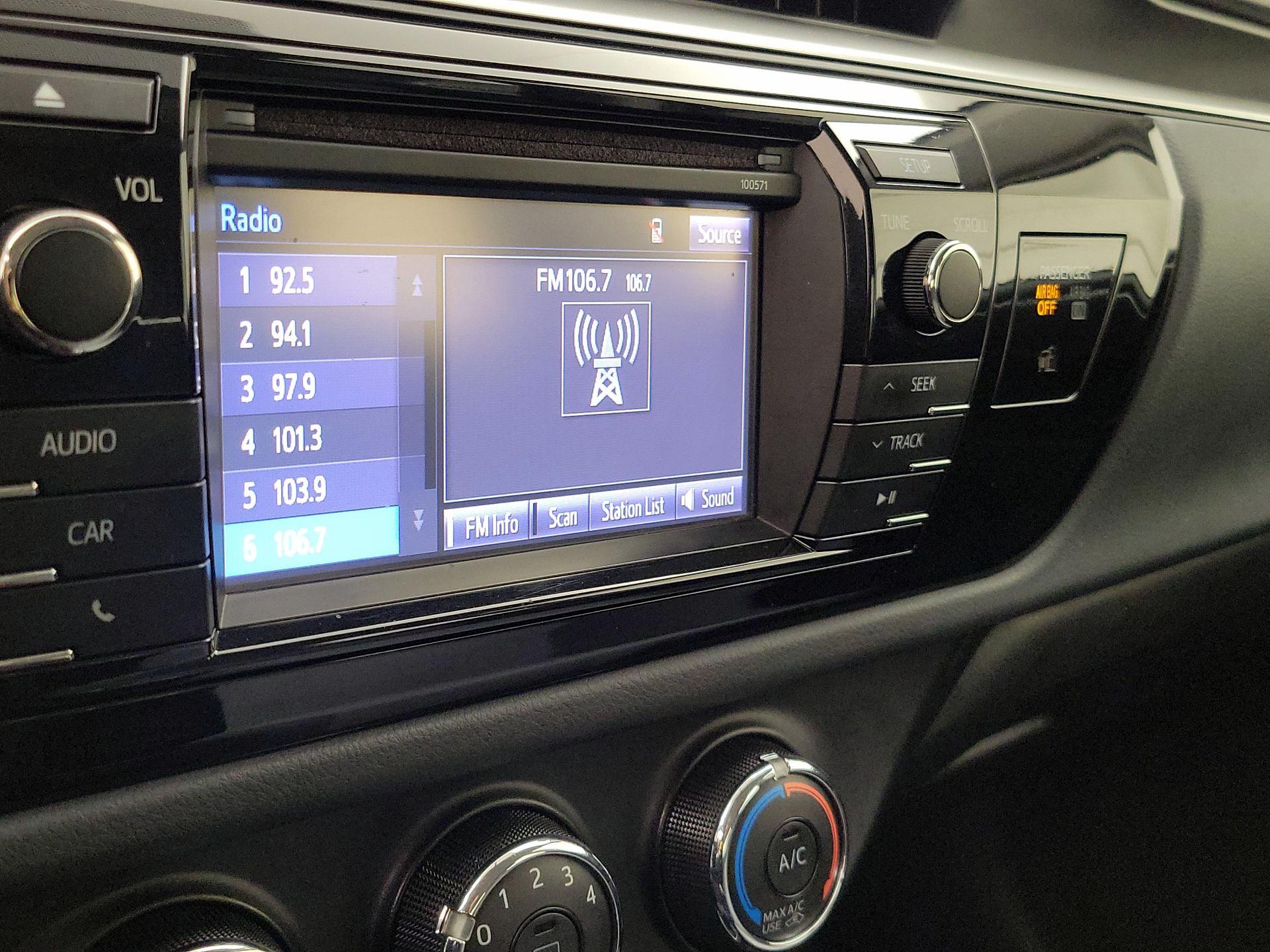 Thumbnail: 2016 Toyota Corolla - 14