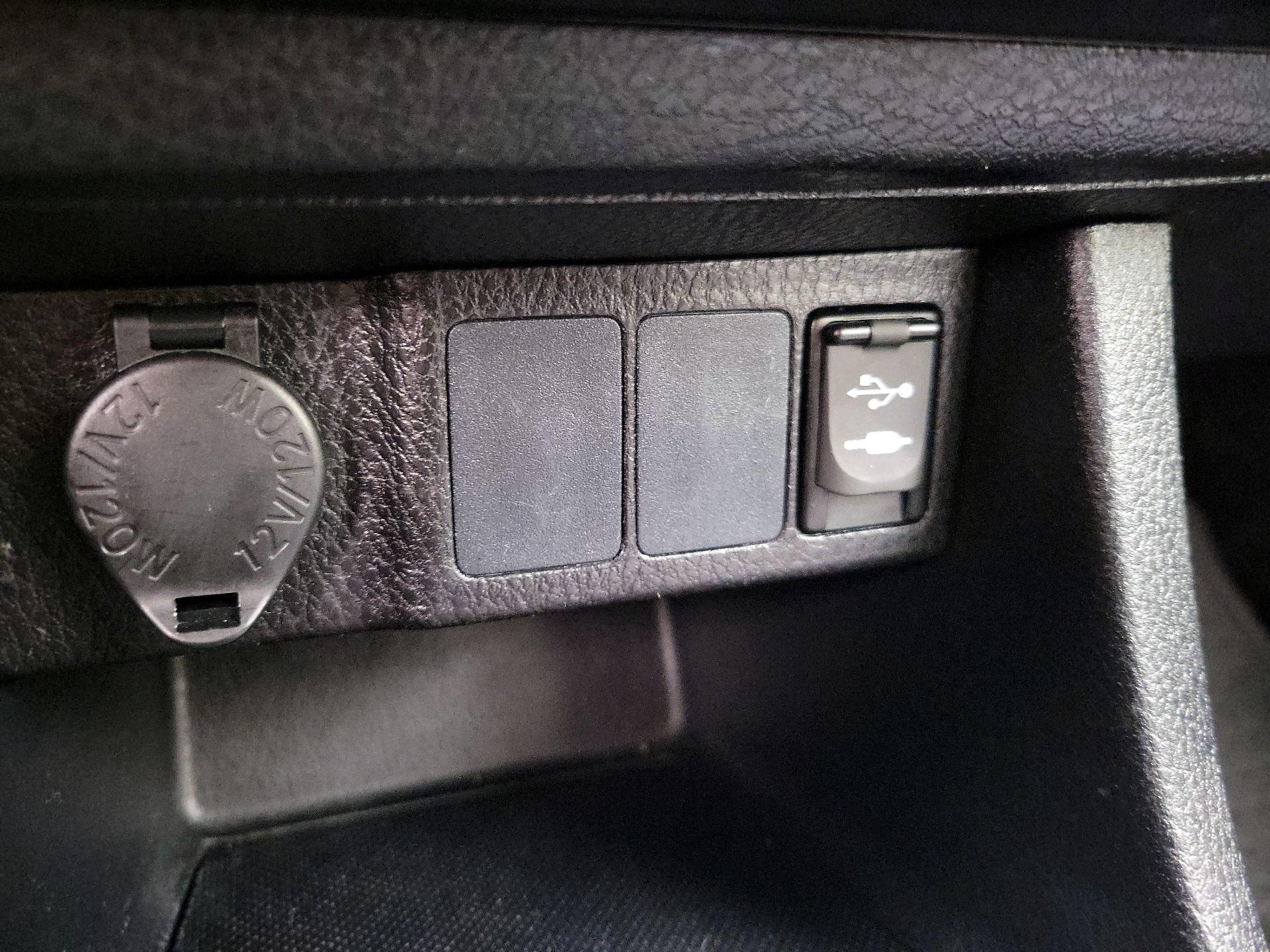 Thumbnail: 2016 Toyota Corolla - 17