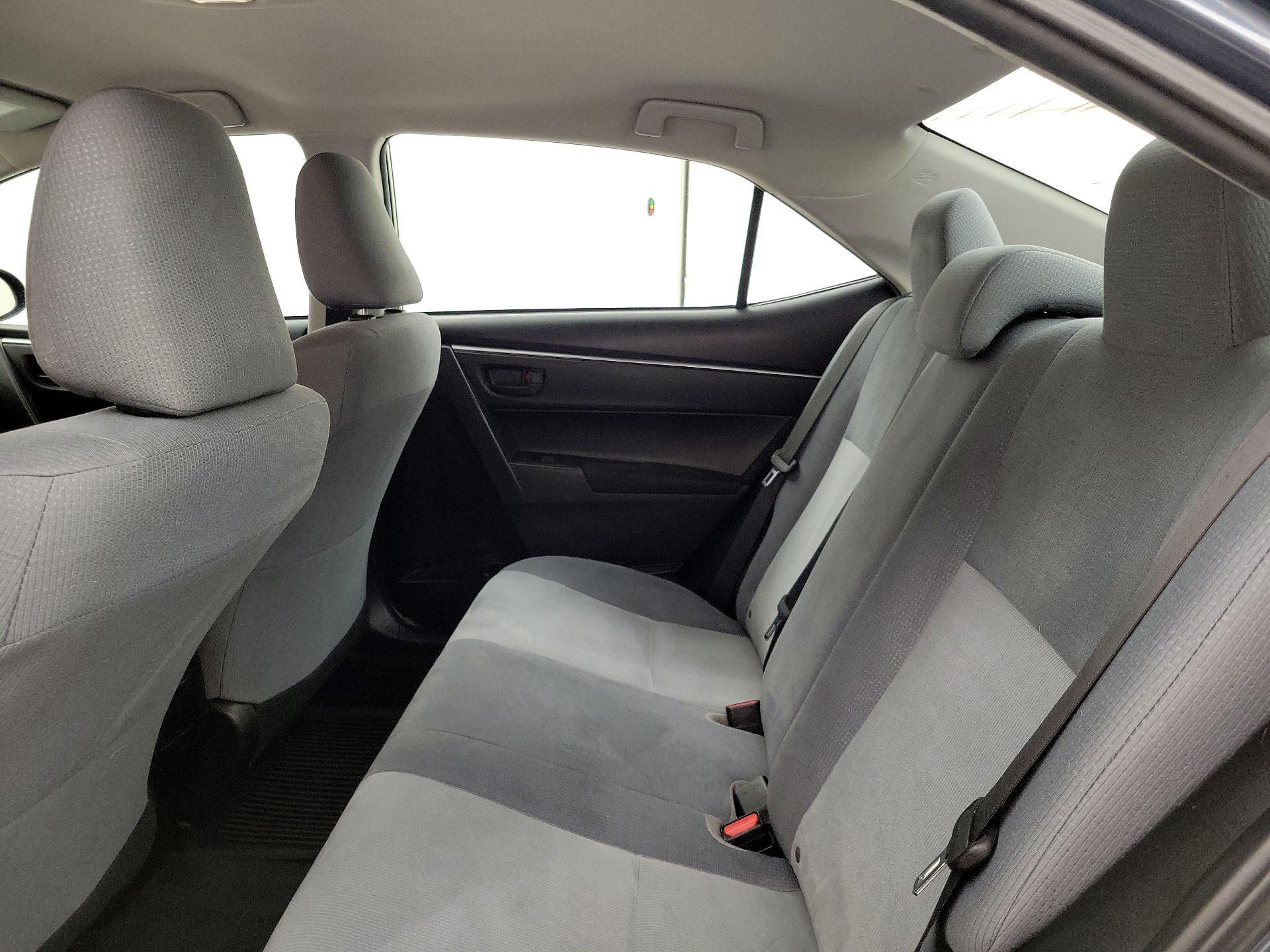 Thumbnail: 2016 Toyota Corolla - 18